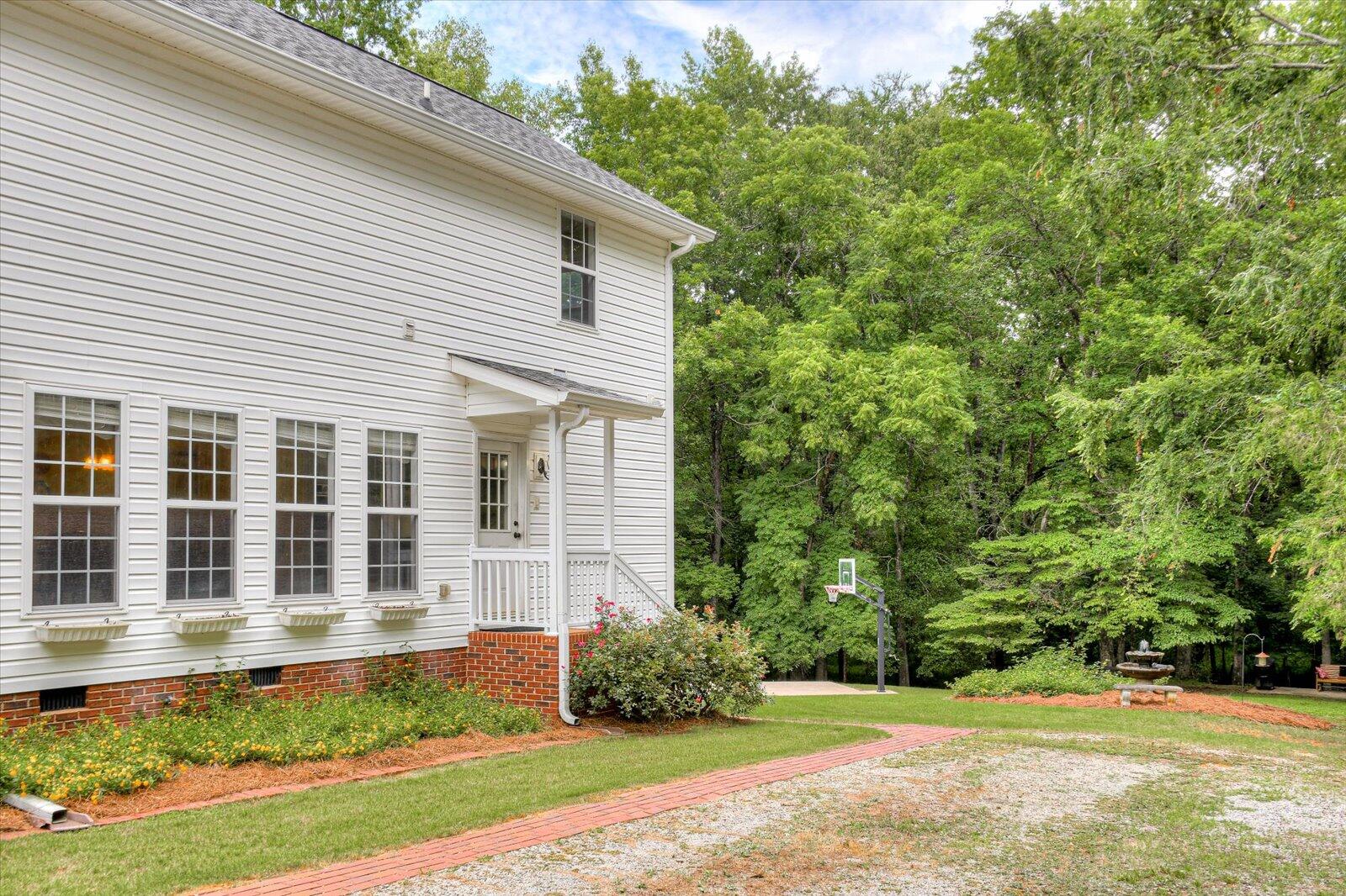 2765 Ray Owens Road