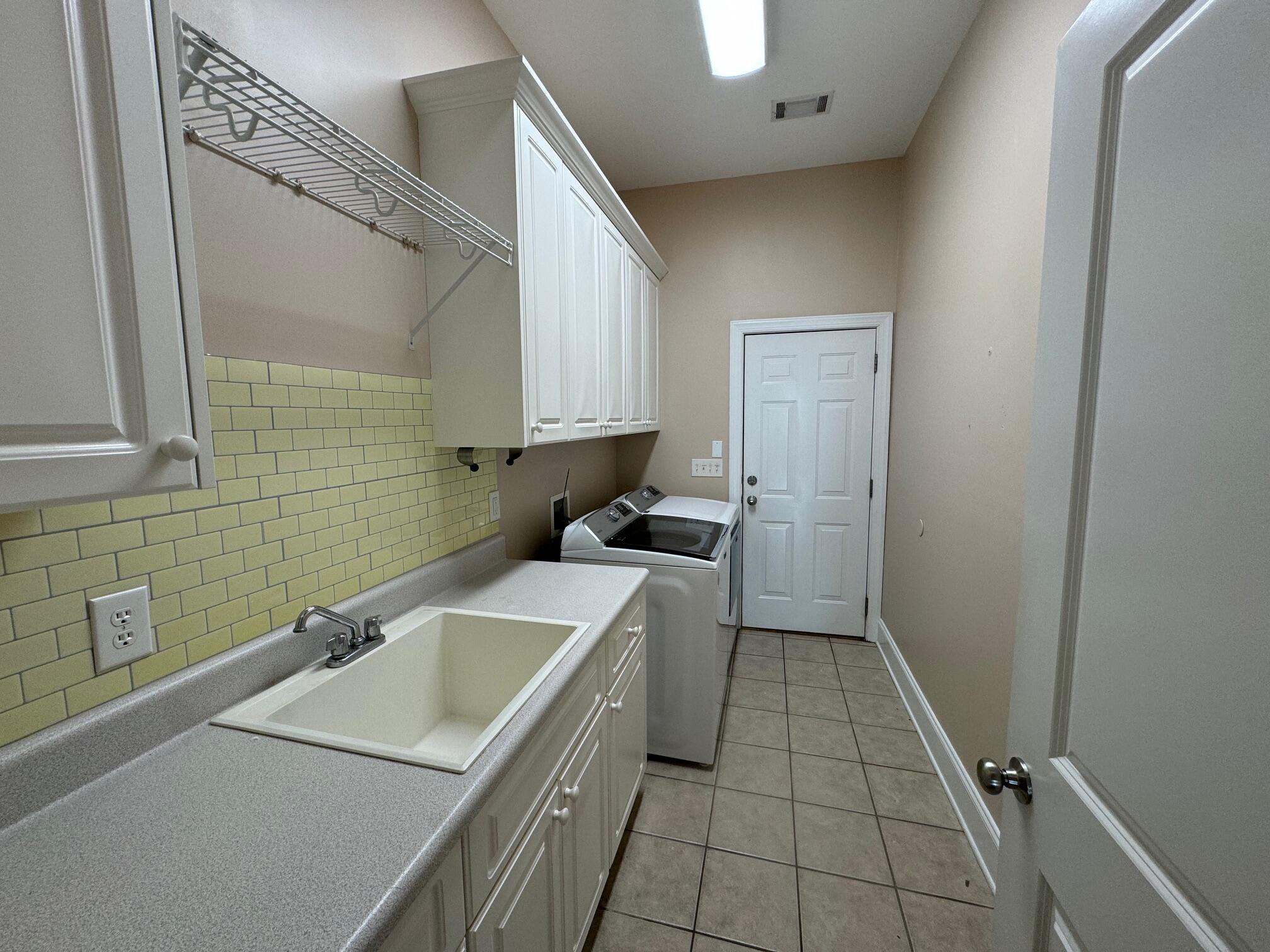 301 River Retreat Court