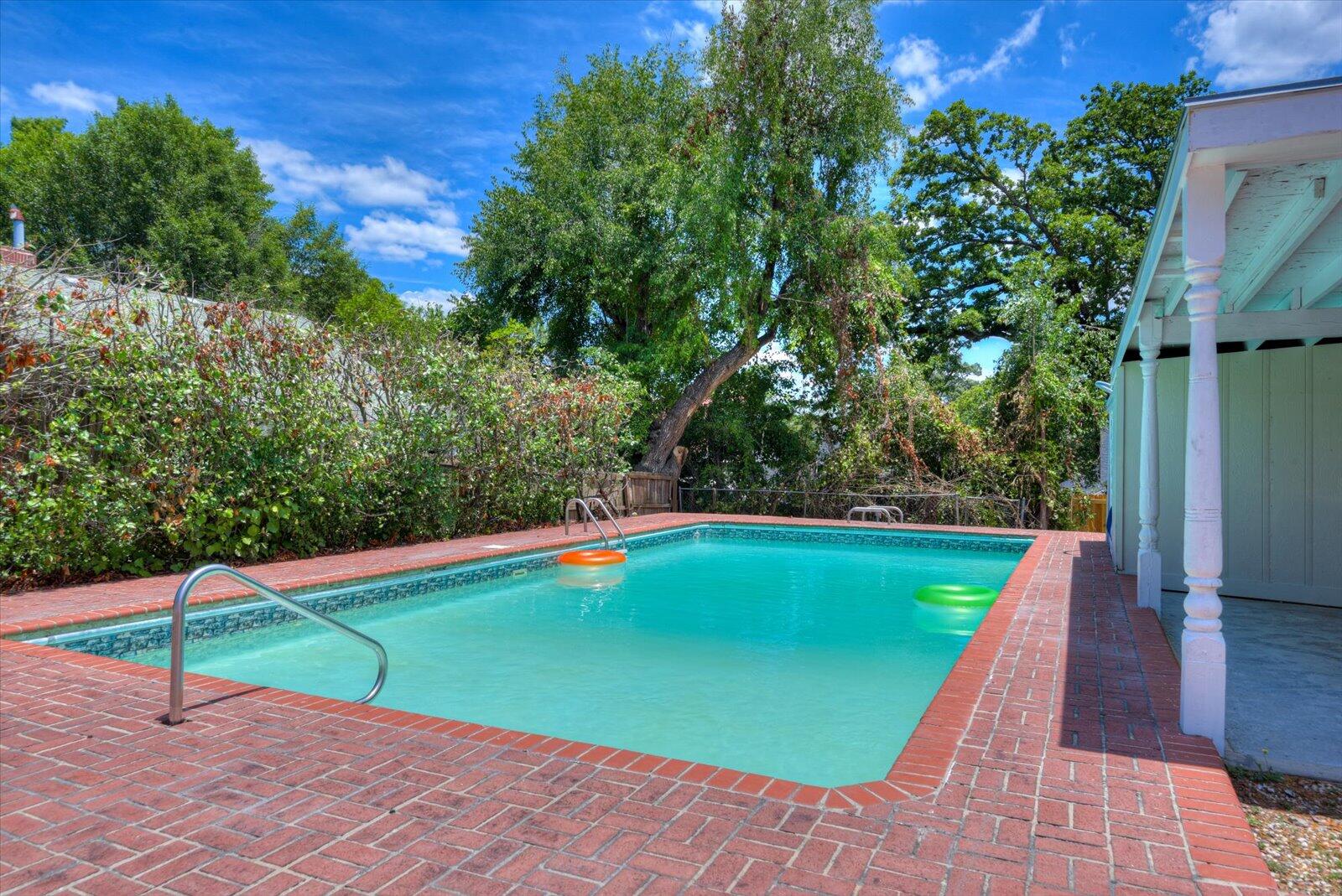 968 Heard Avenue