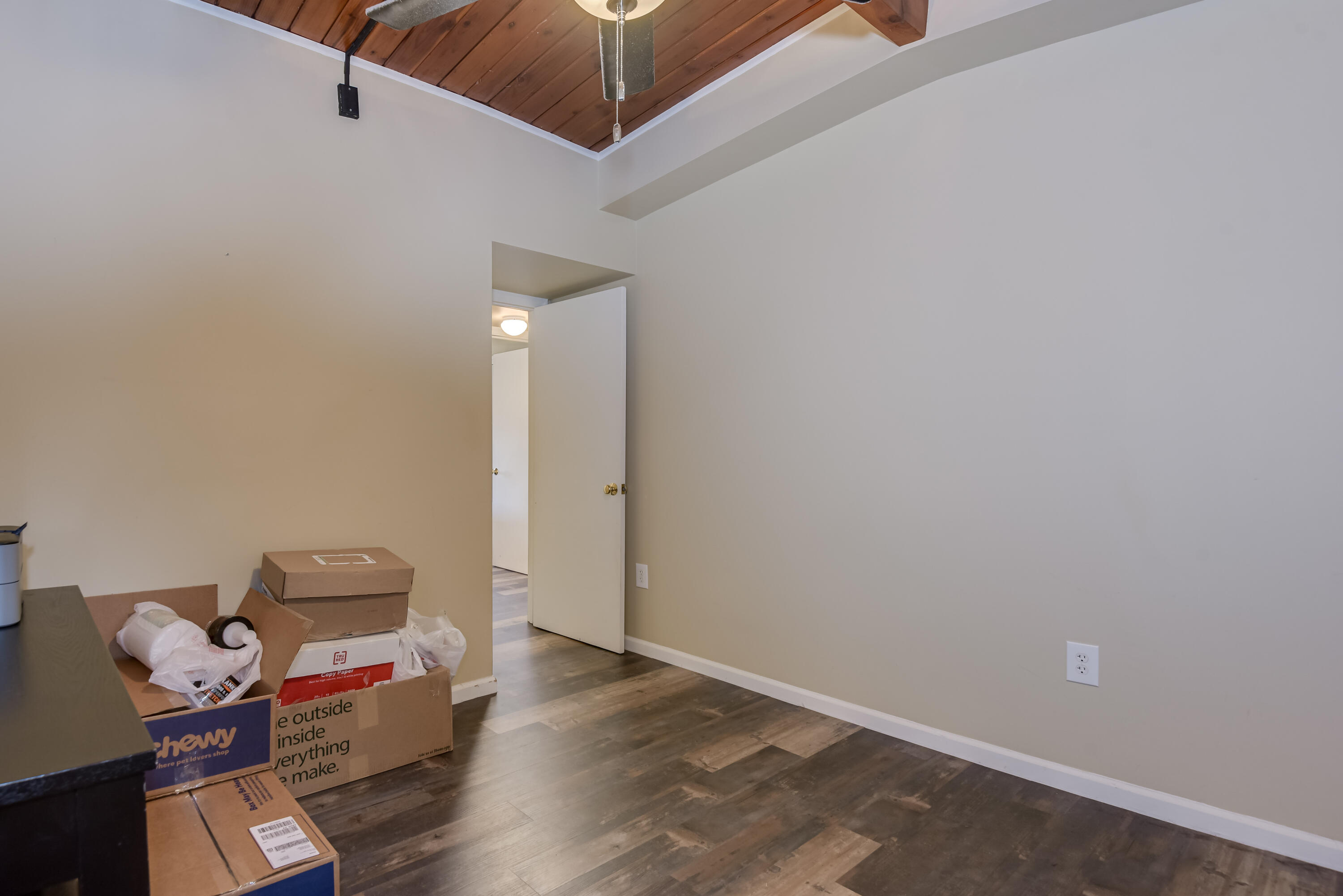 2325 Glenburn Road