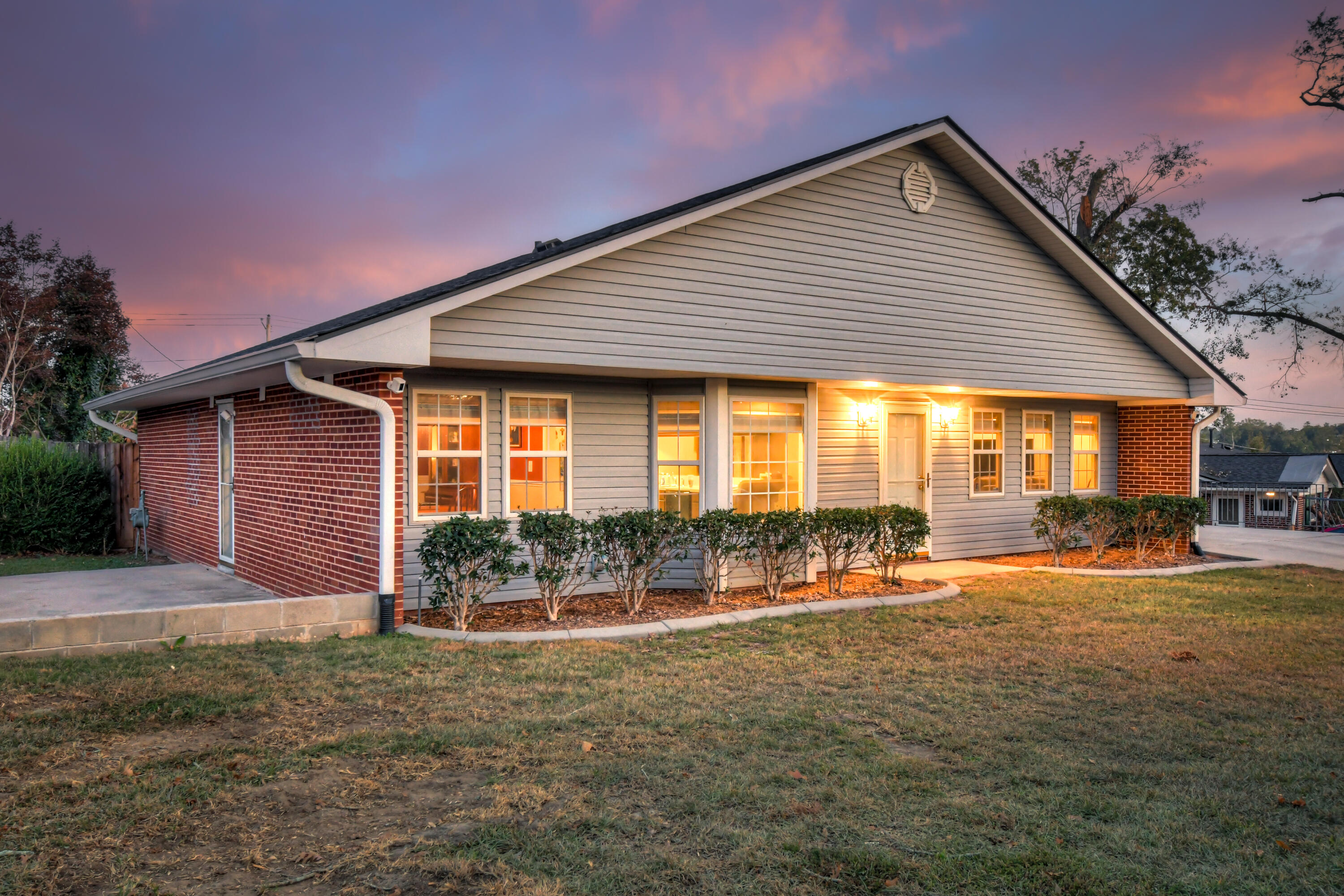 2325 Glenburn Road
