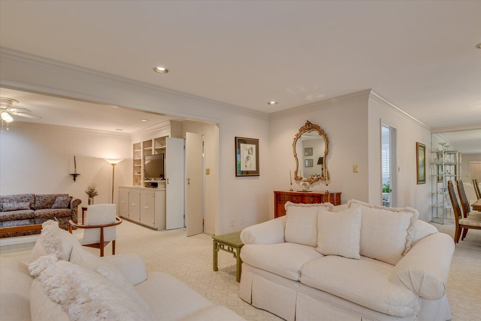 3115 Edinburgh Drive