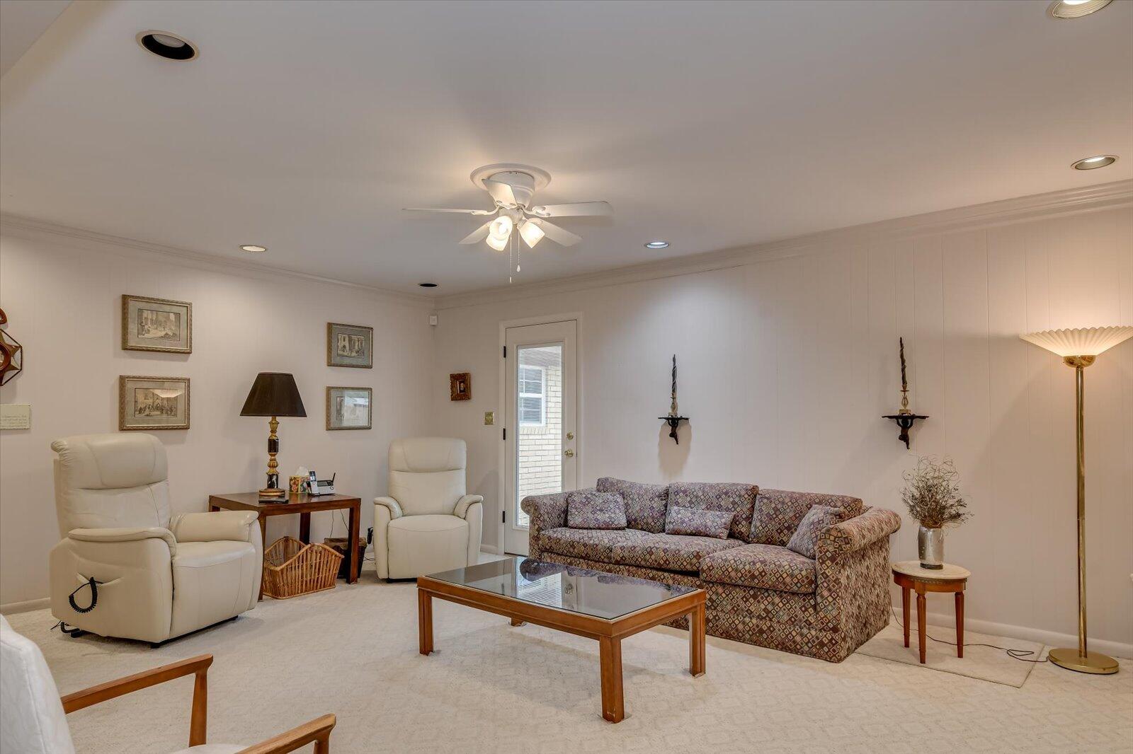 3115 Edinburgh Drive