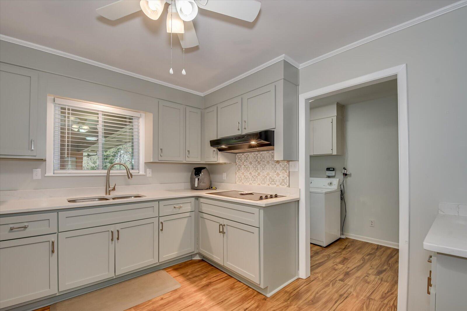 3115 Edinburgh Drive
