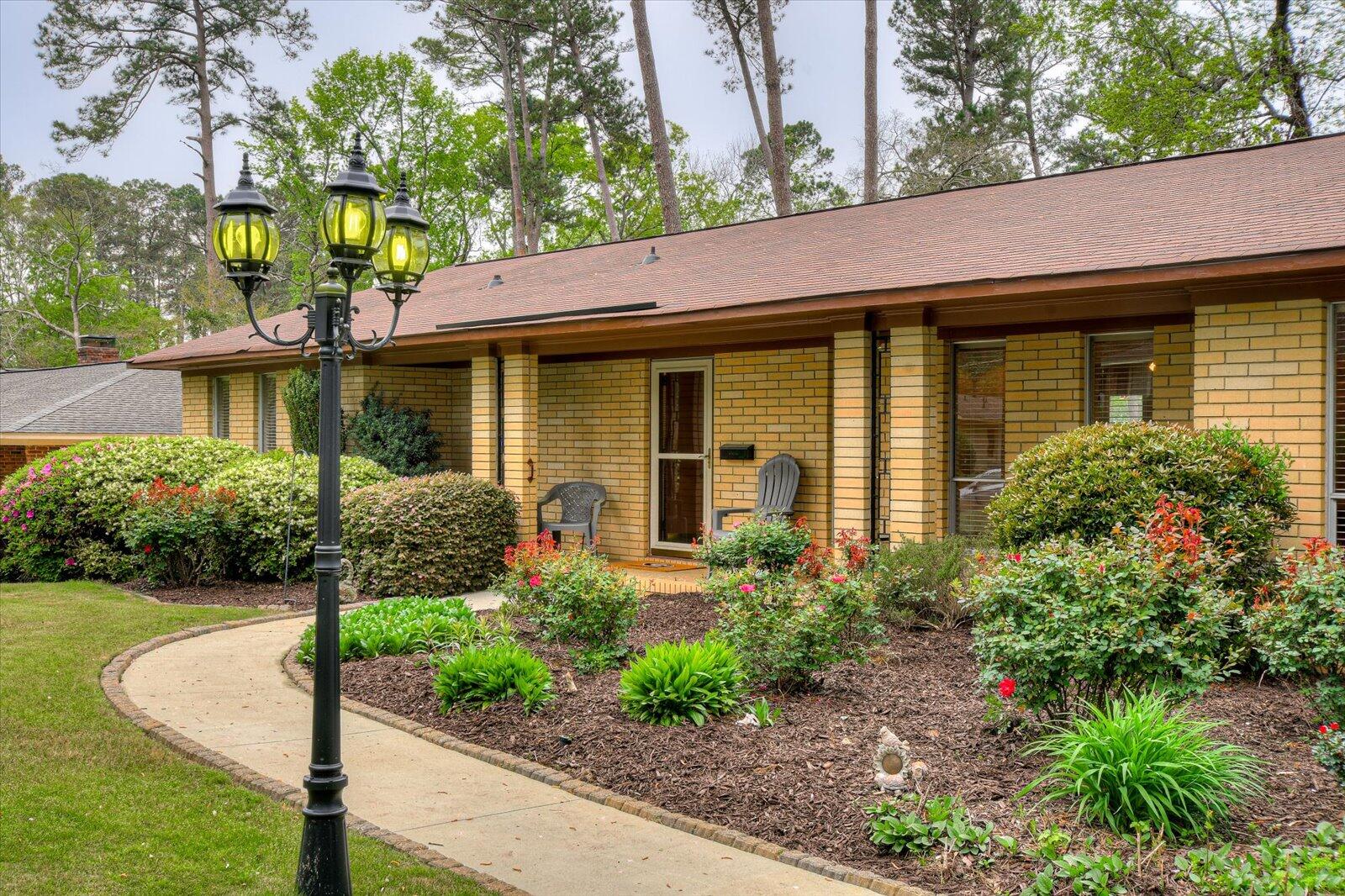 3115 Edinburgh Drive