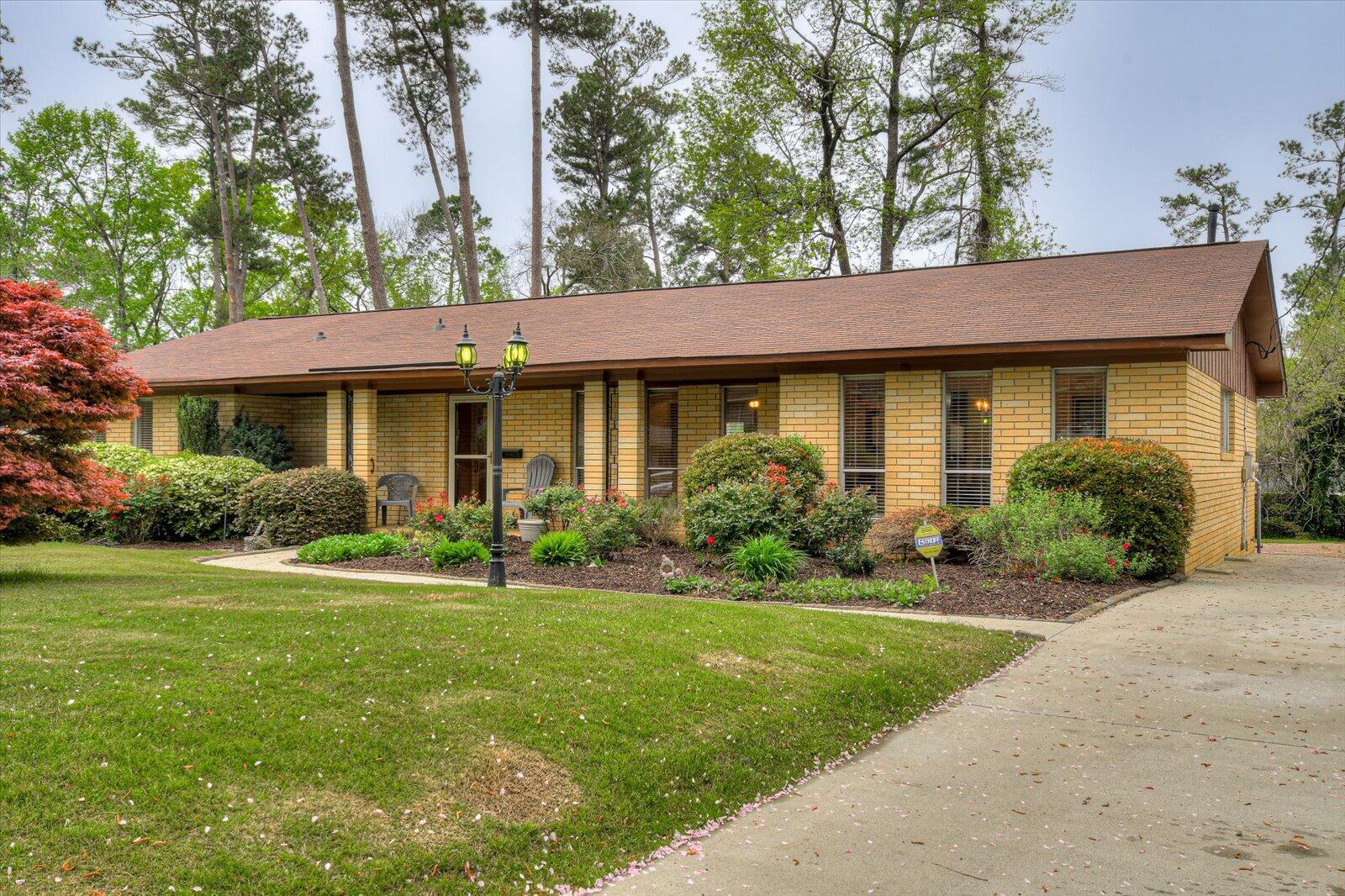 3115 Edinburgh Drive