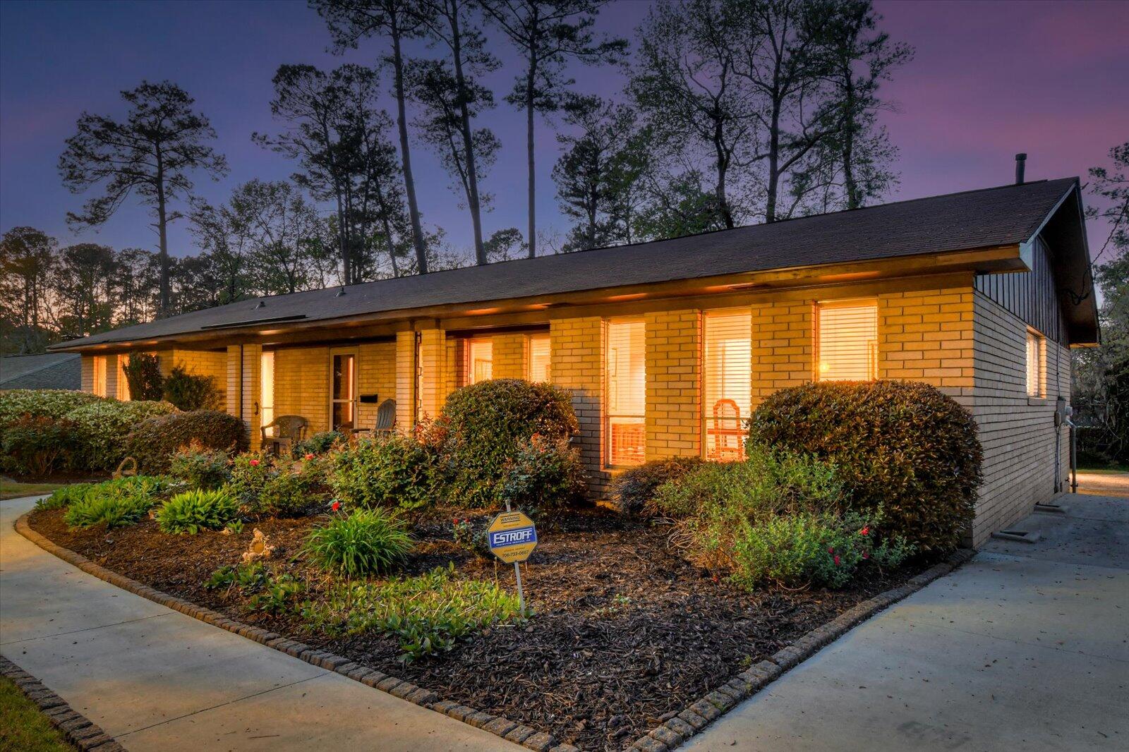 3115 Edinburgh Drive
