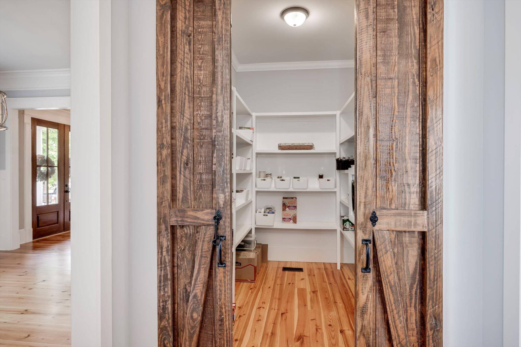 306 Hornsby Lane
