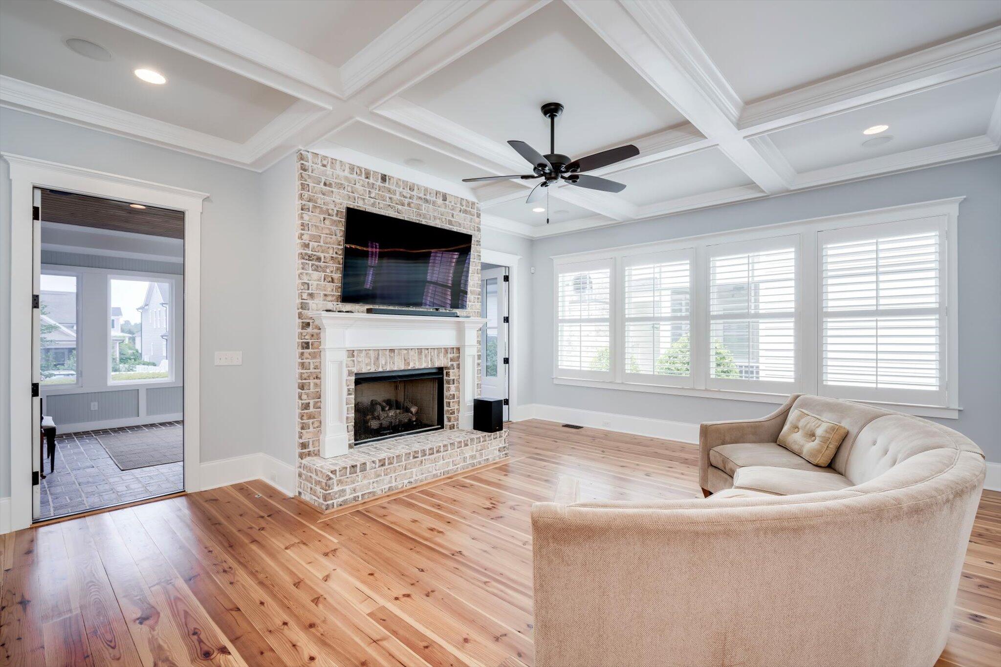 306 Hornsby Lane