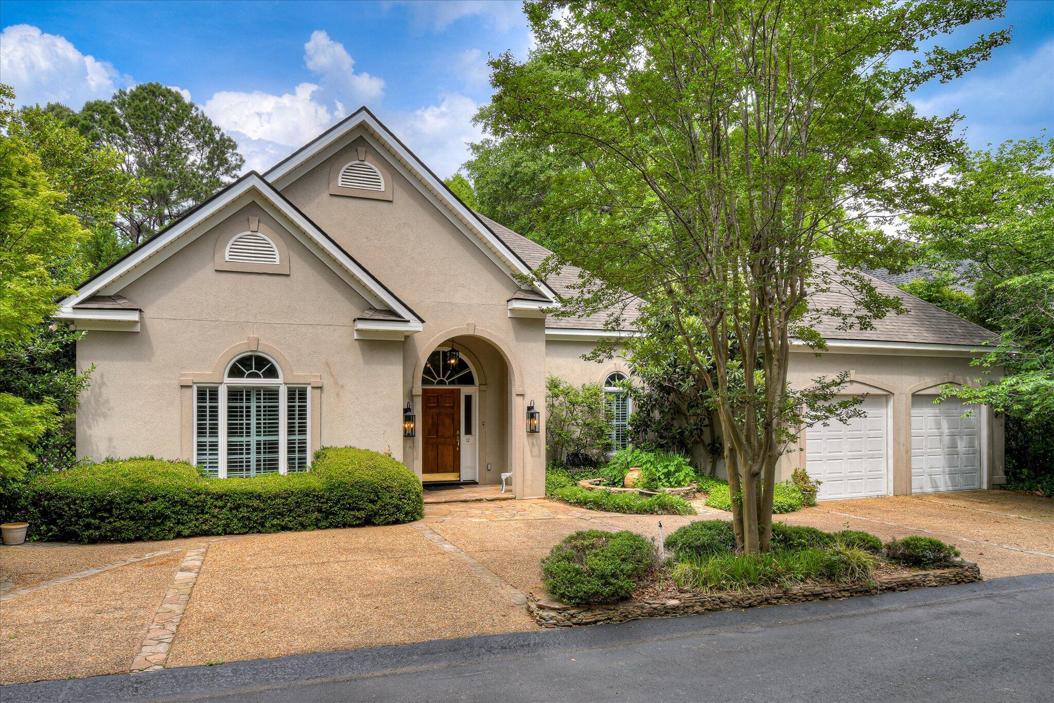 12 Shadowbrook Circle
