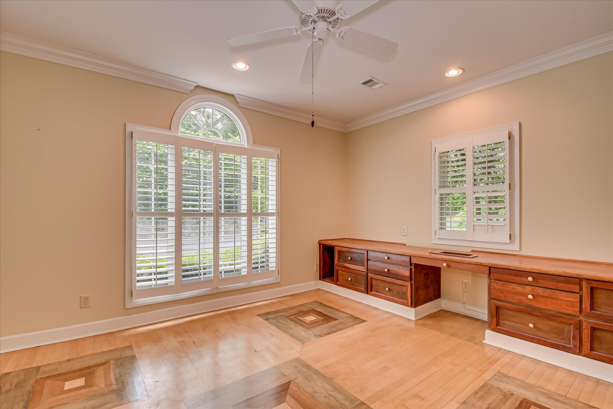 12 Shadowbrook Circle