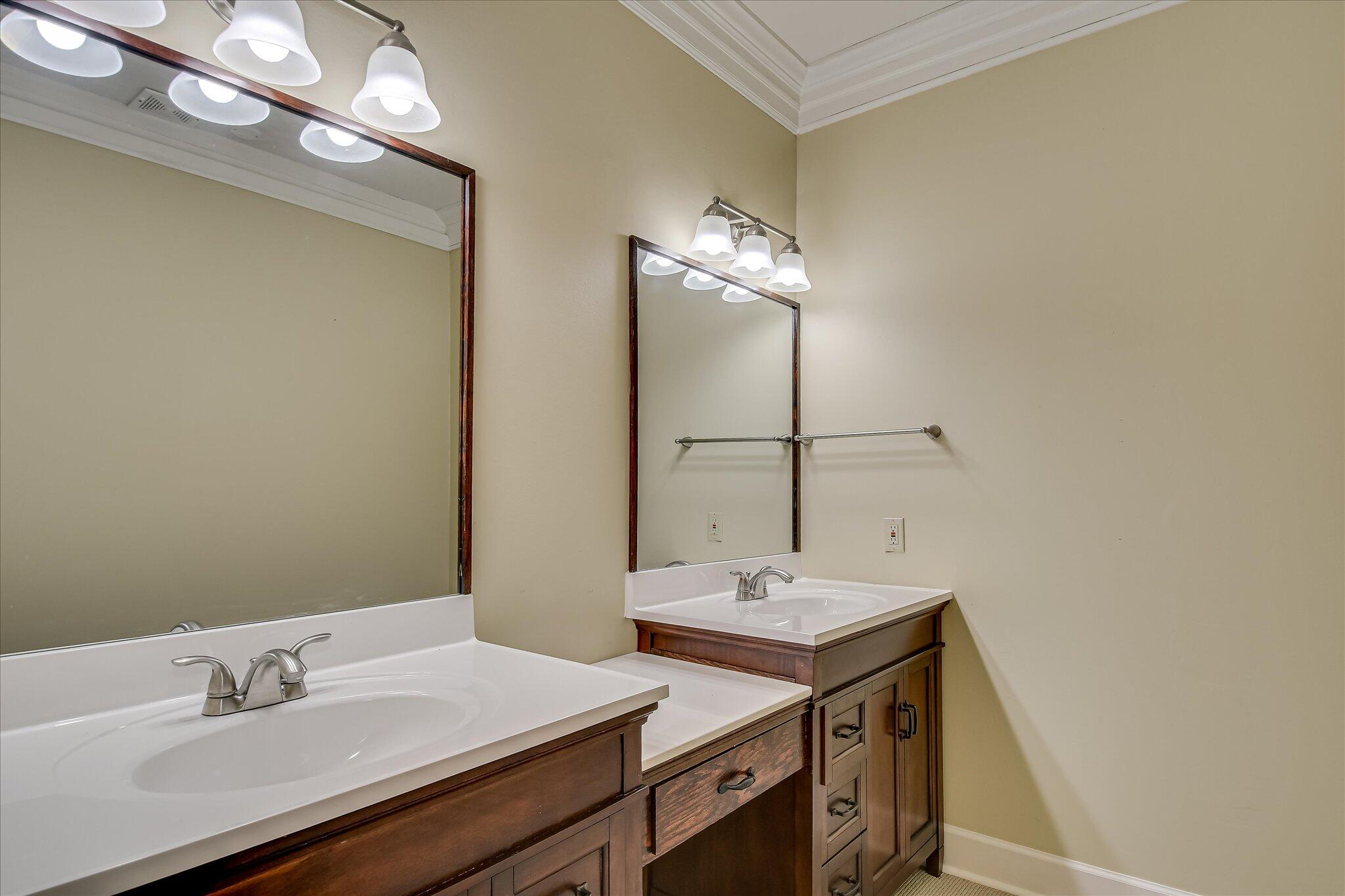 12 Shadowbrook Circle