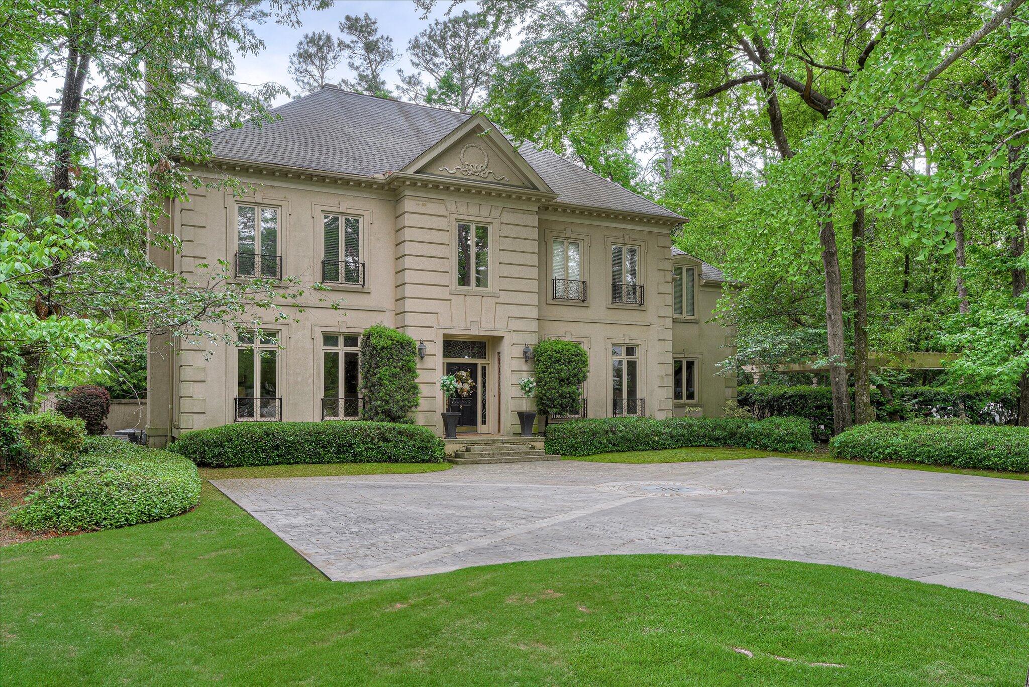 8 Tall Pine Court