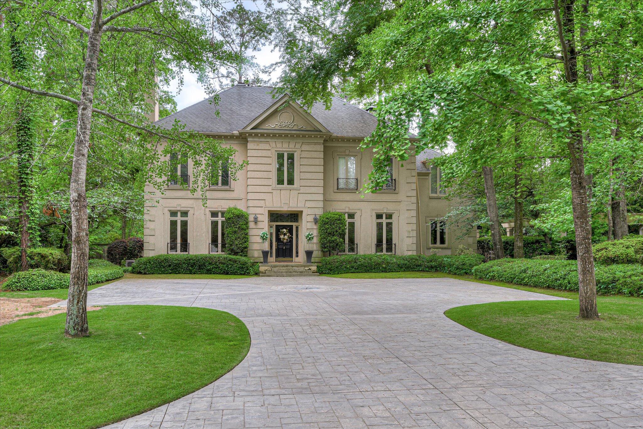 8 Tall Pine Court