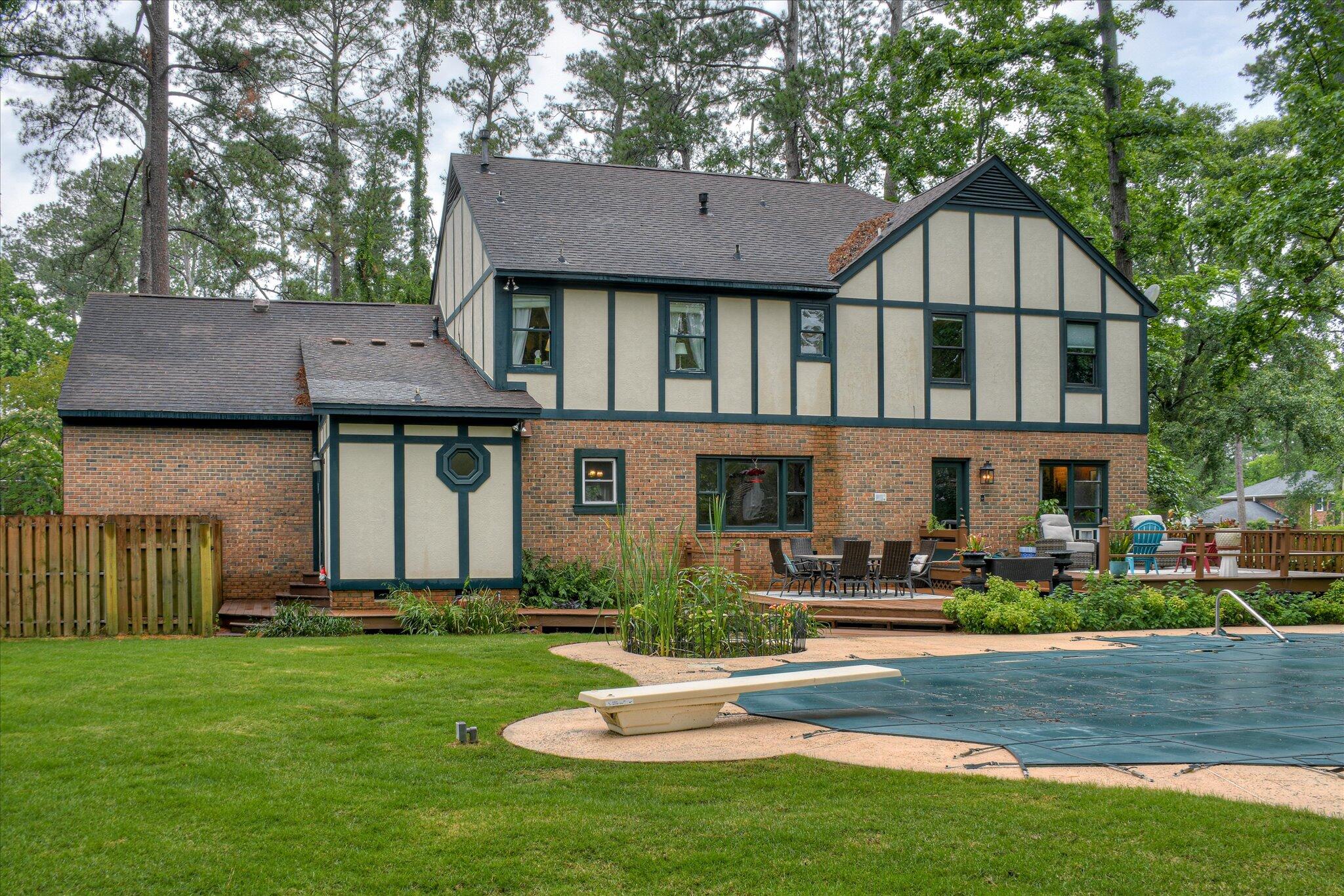 710 Somerset Way