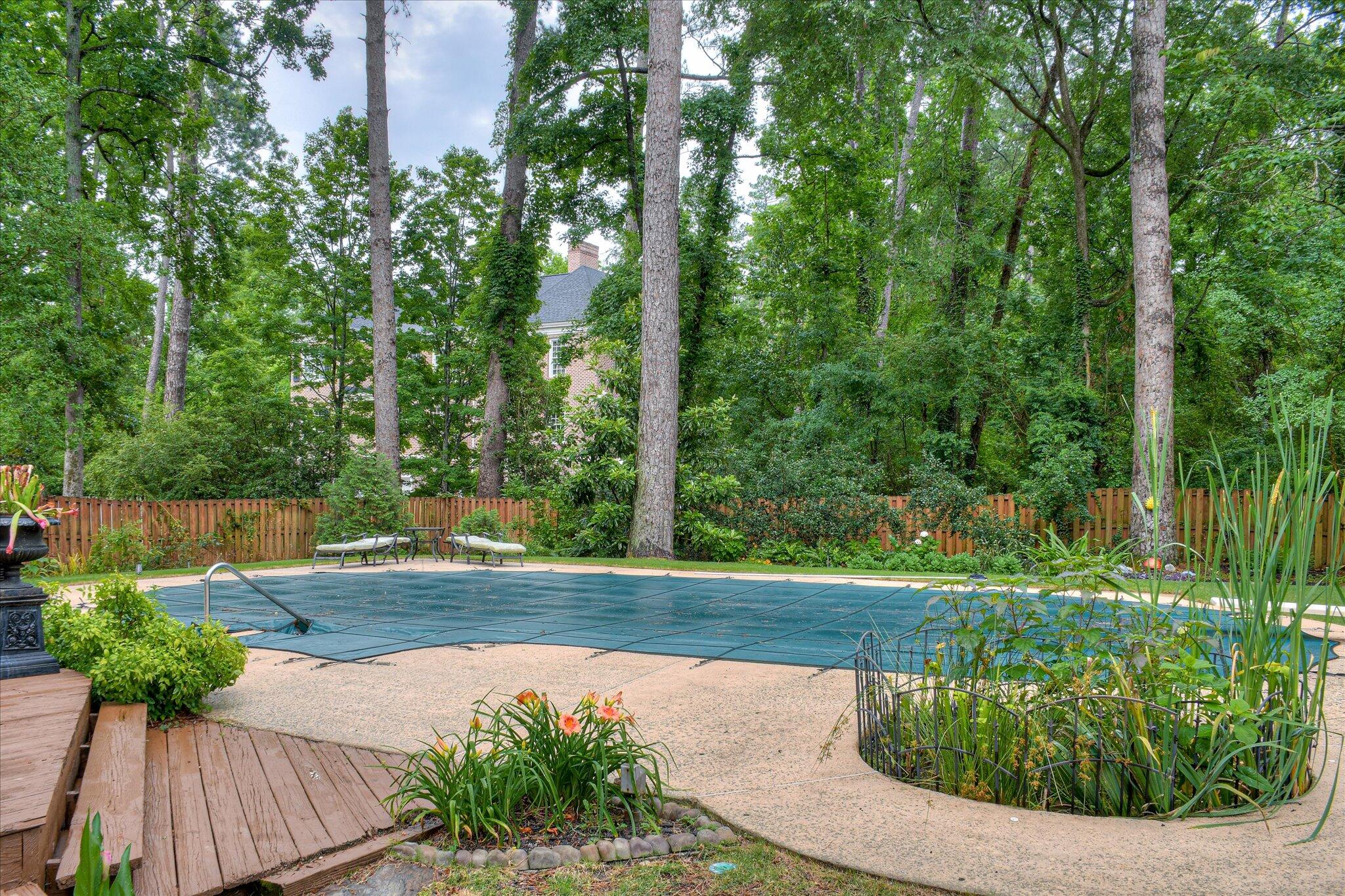 710 Somerset Way