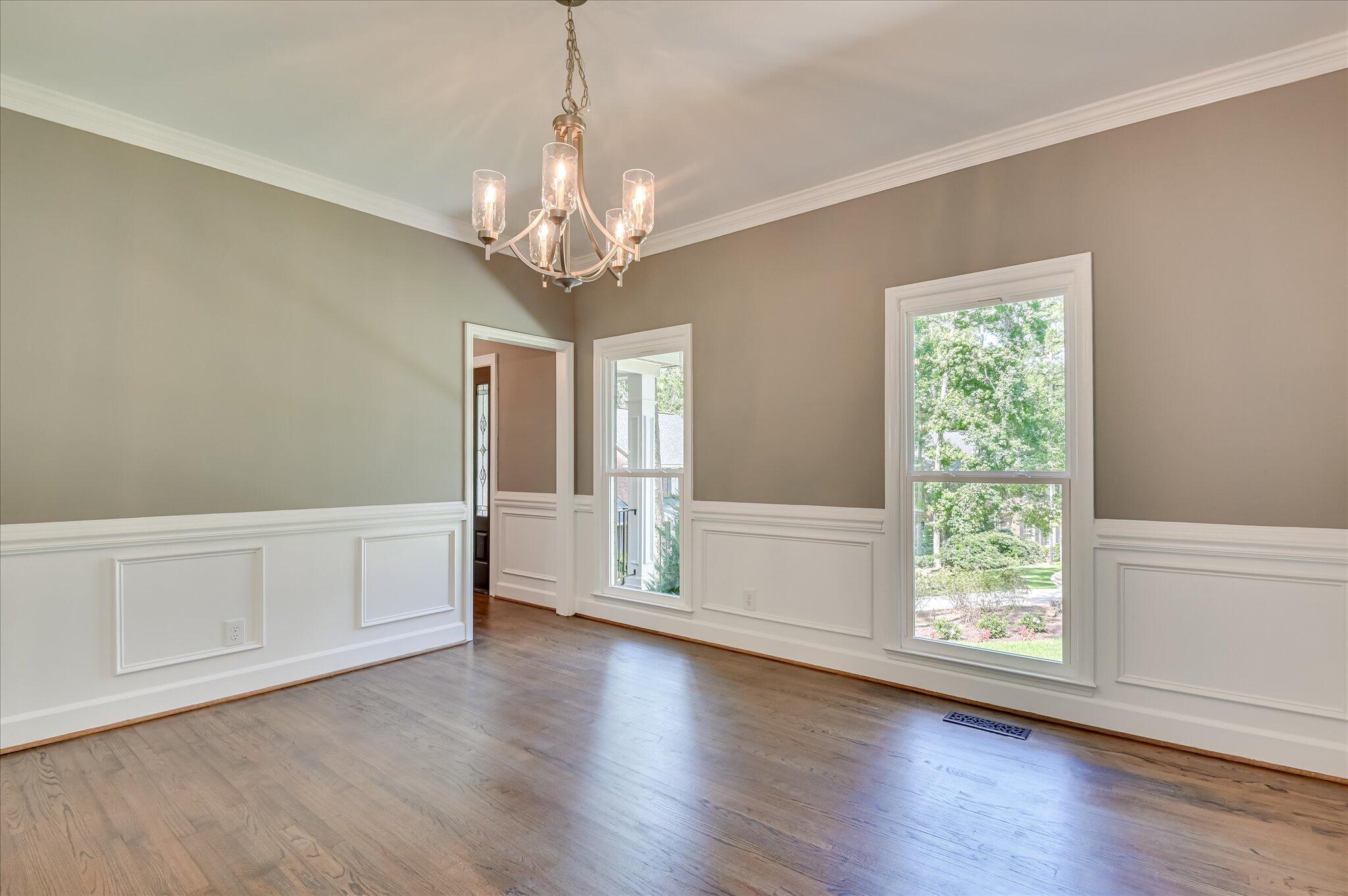 4 Shadowmoor Court