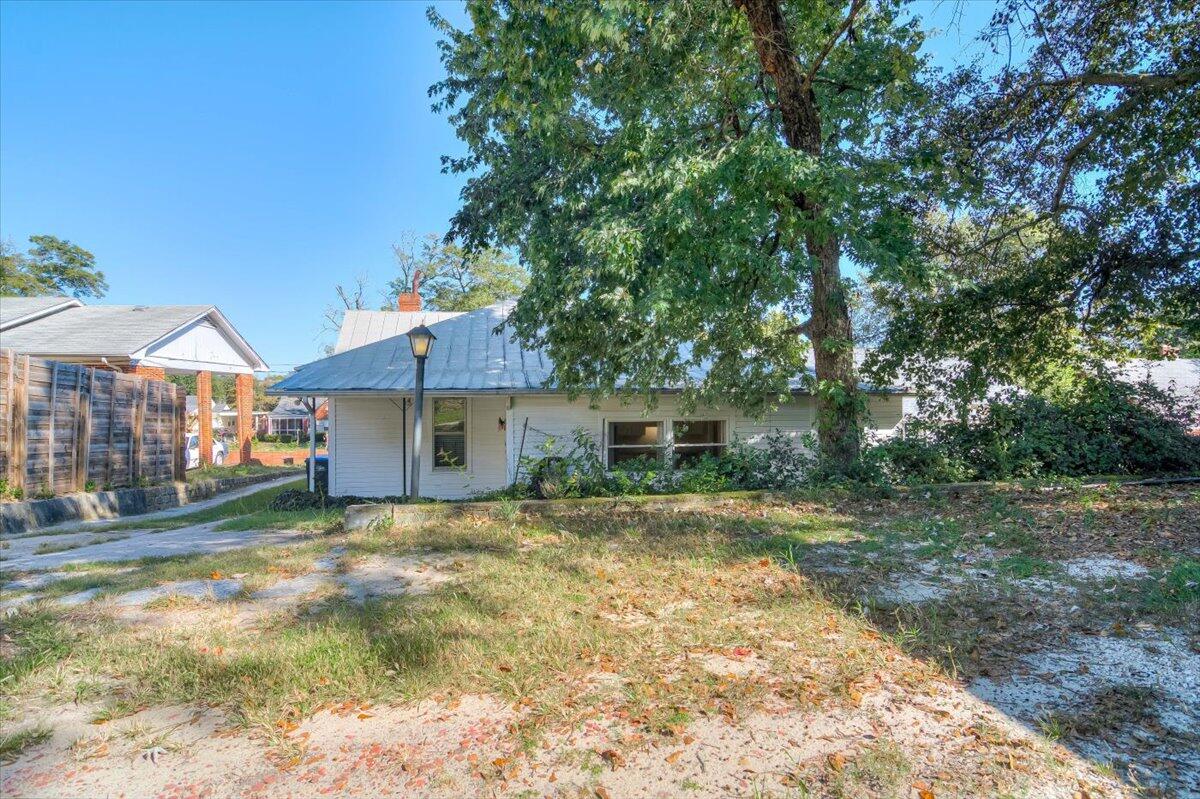 1231 Heard Avenue