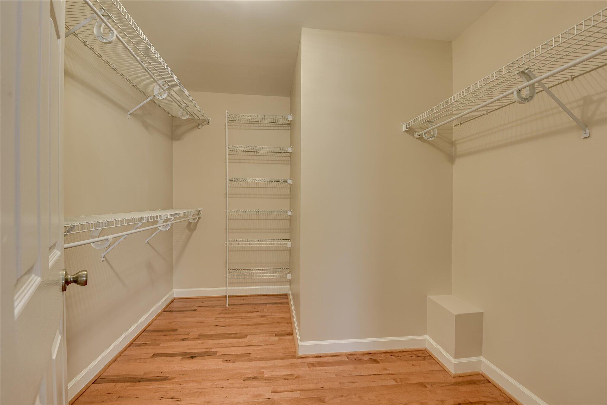 3462 Rhodes Hill Drive