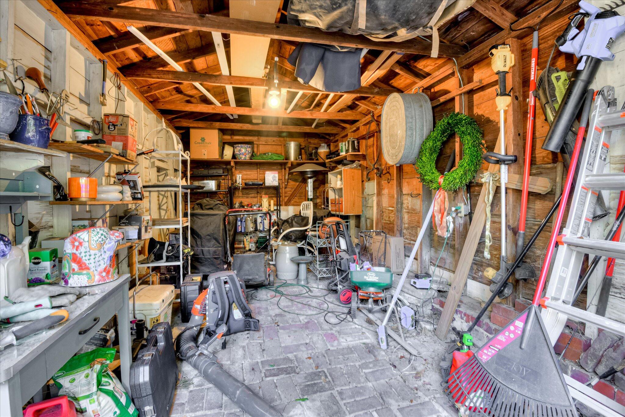 904 Highland Avenue