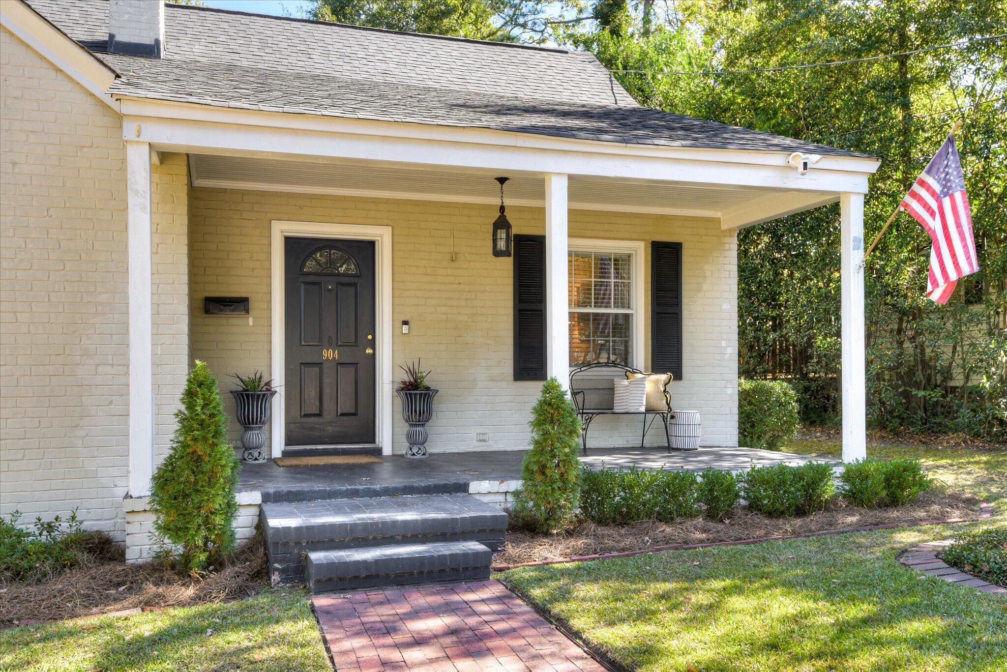 904 Highland Avenue