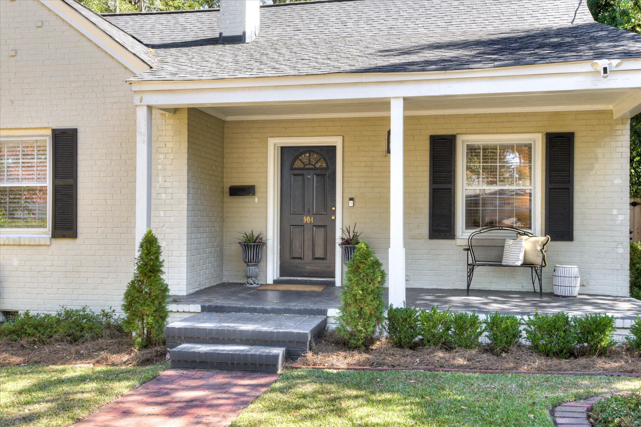 904 Highland Avenue