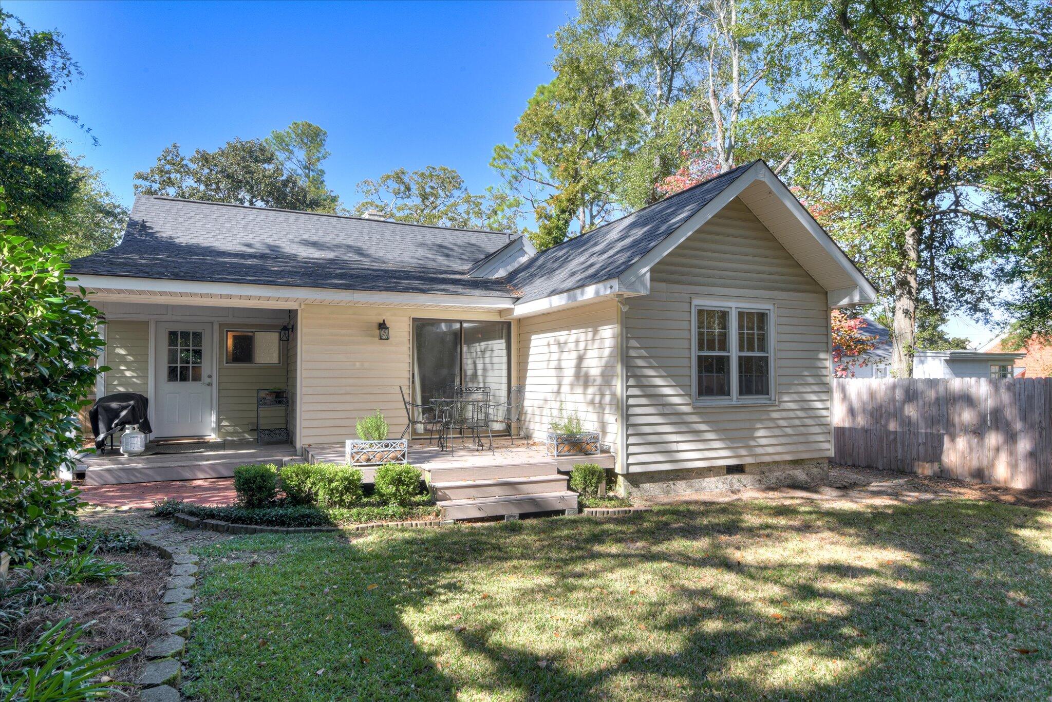 904 Highland Avenue