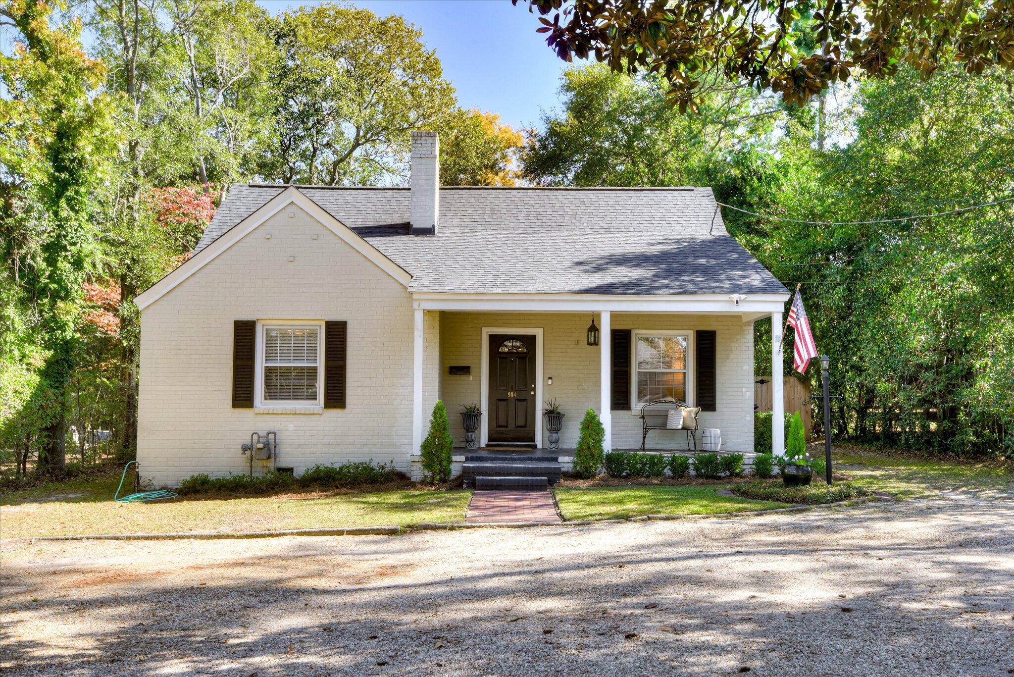 904 Highland Avenue