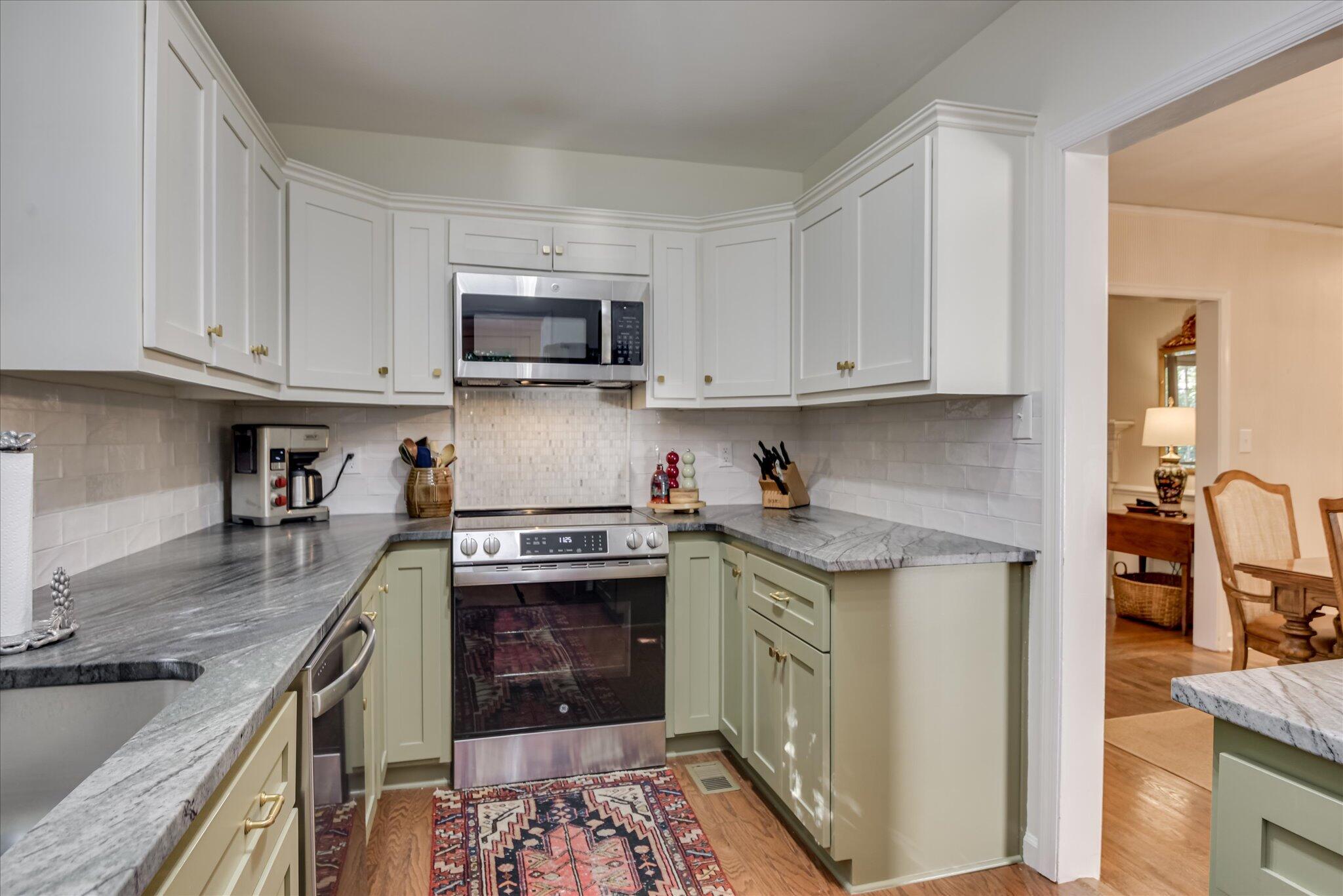 904 Highland Avenue