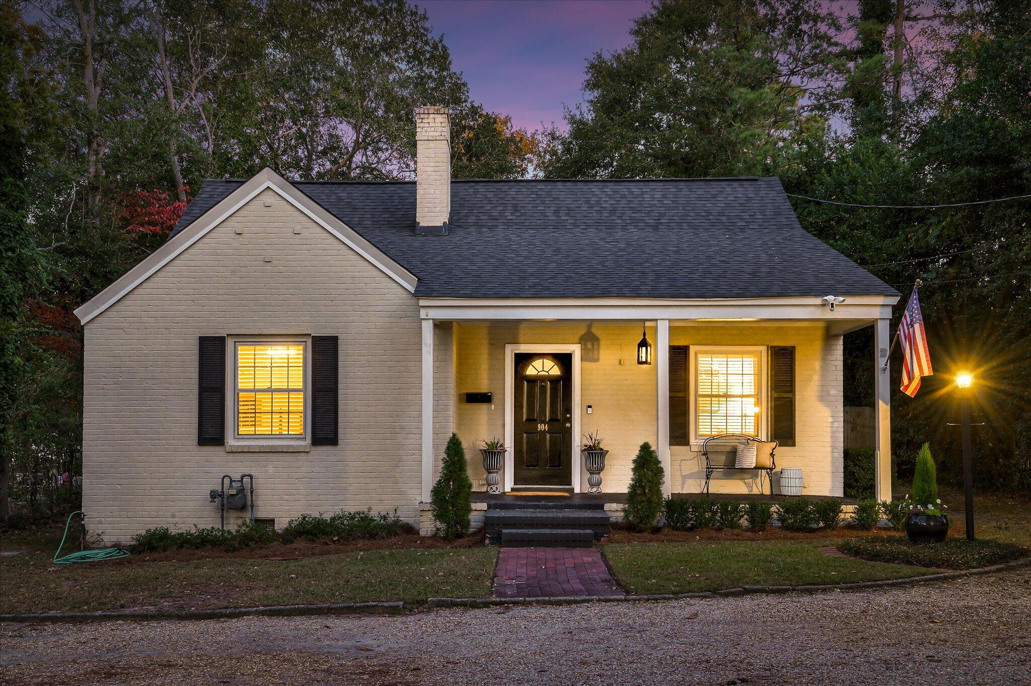 904 Highland Avenue