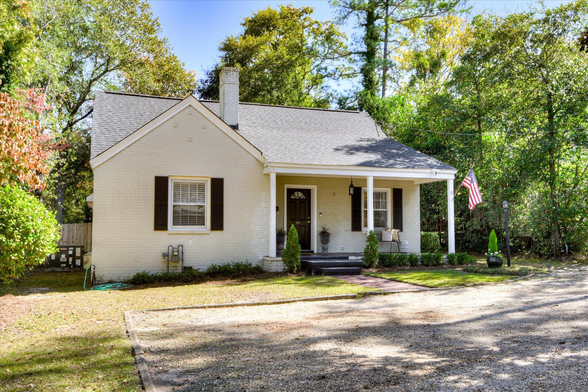 904 Highland Avenue