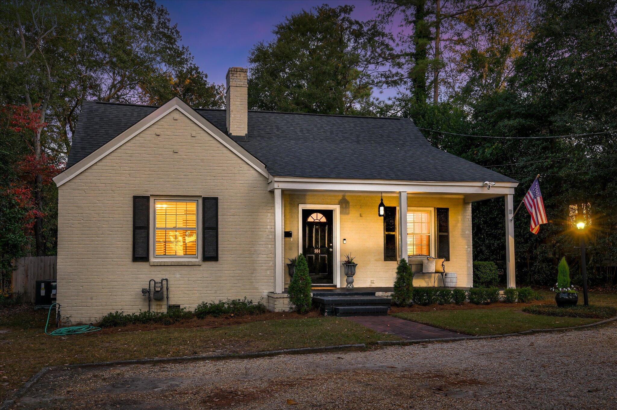904 Highland Avenue