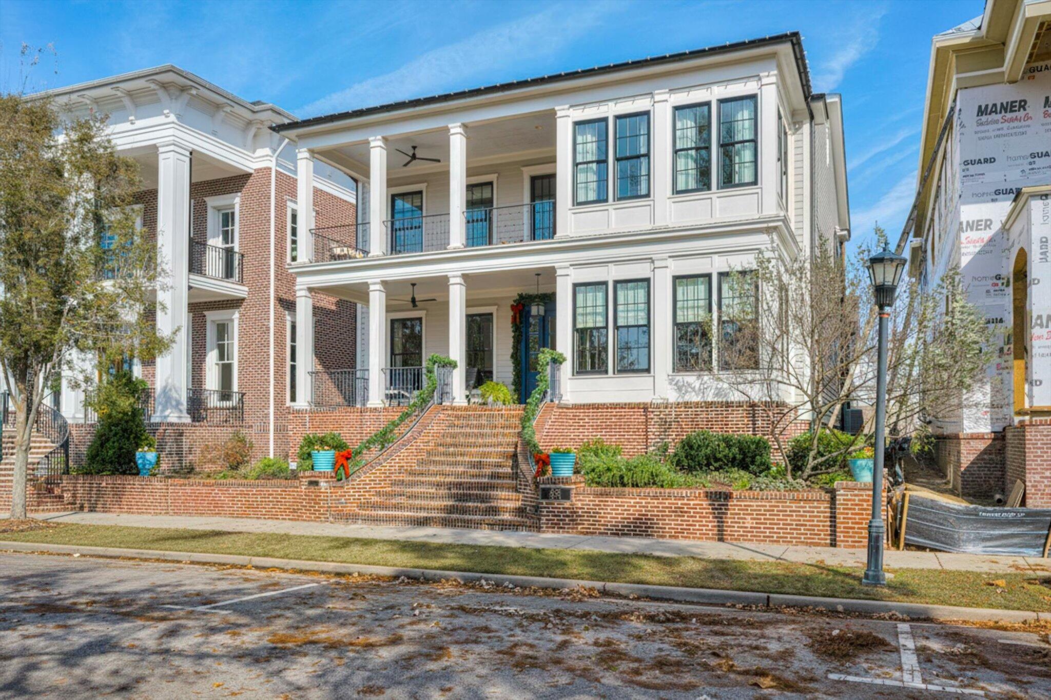 632 Front Street