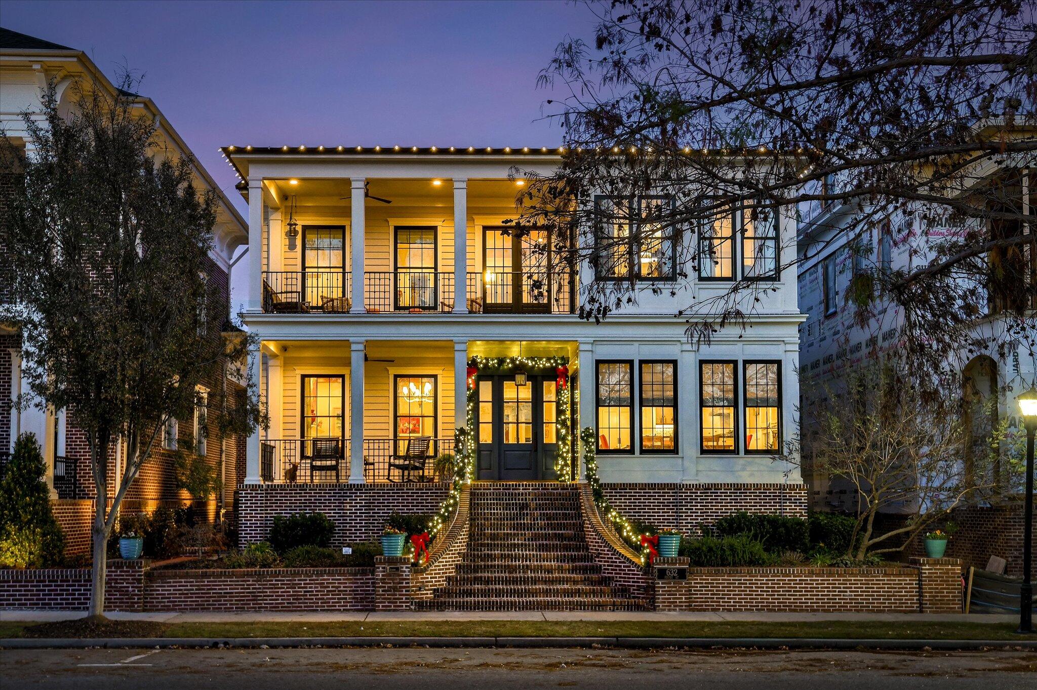 632 Front Street