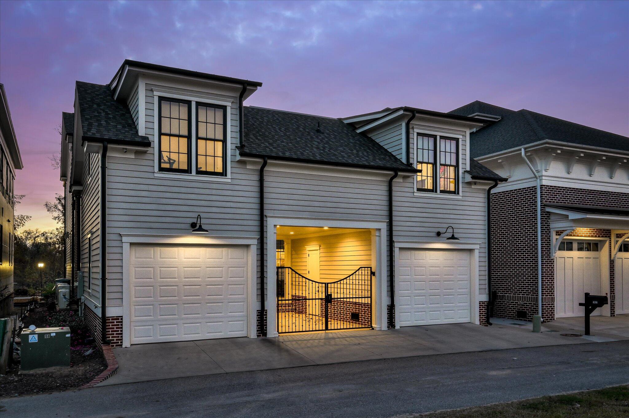 632 Front Street