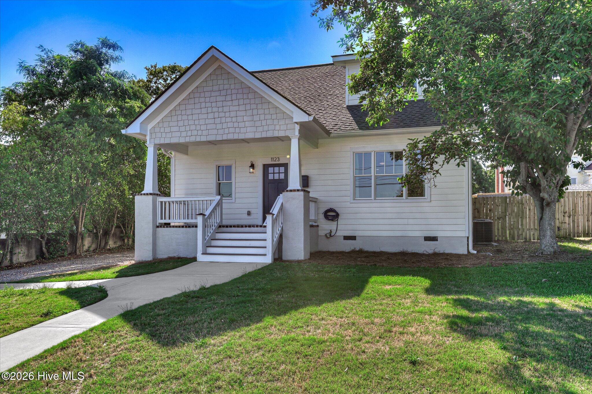 1123 Cobb Street