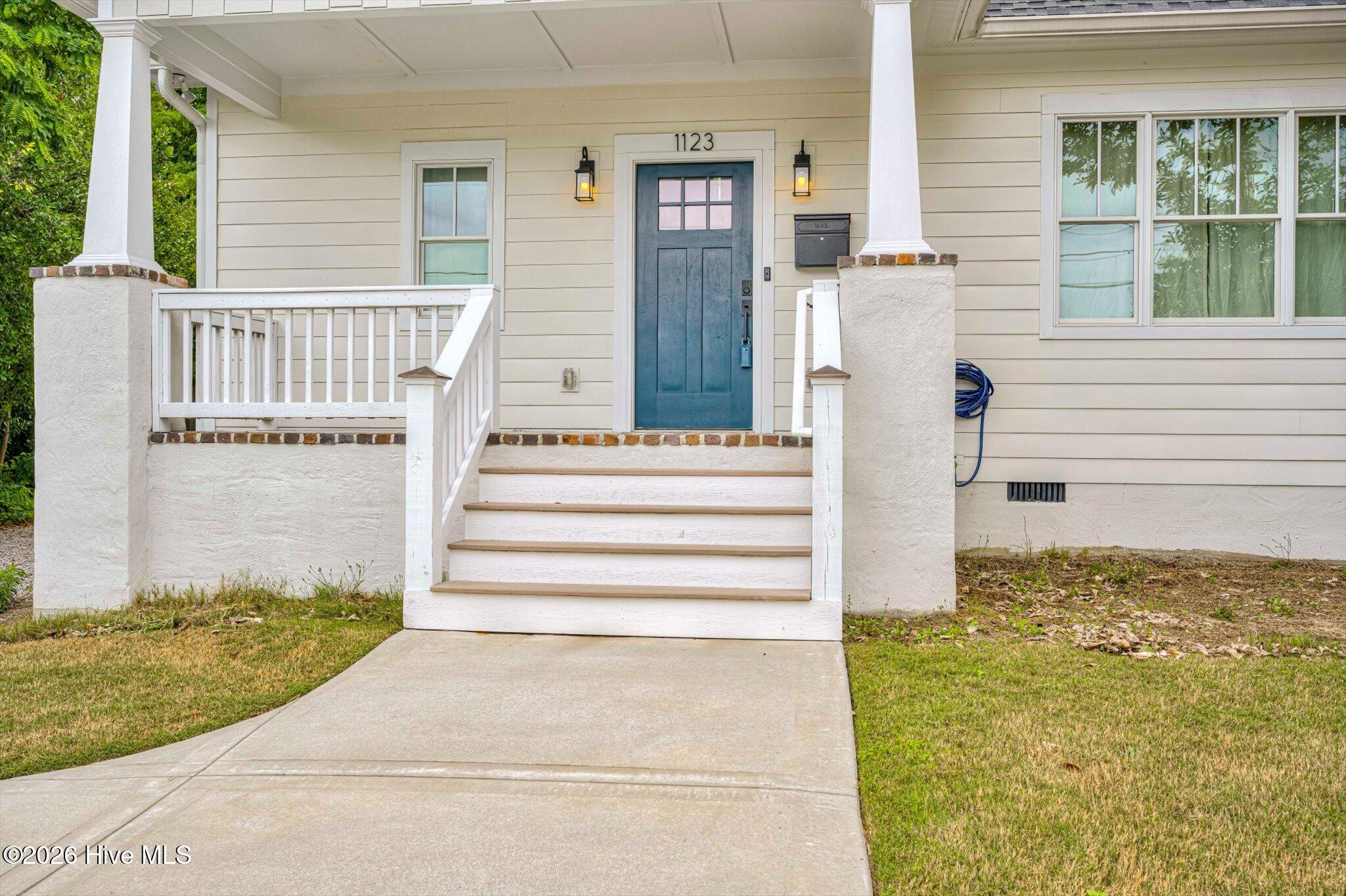 1123 Cobb Street
