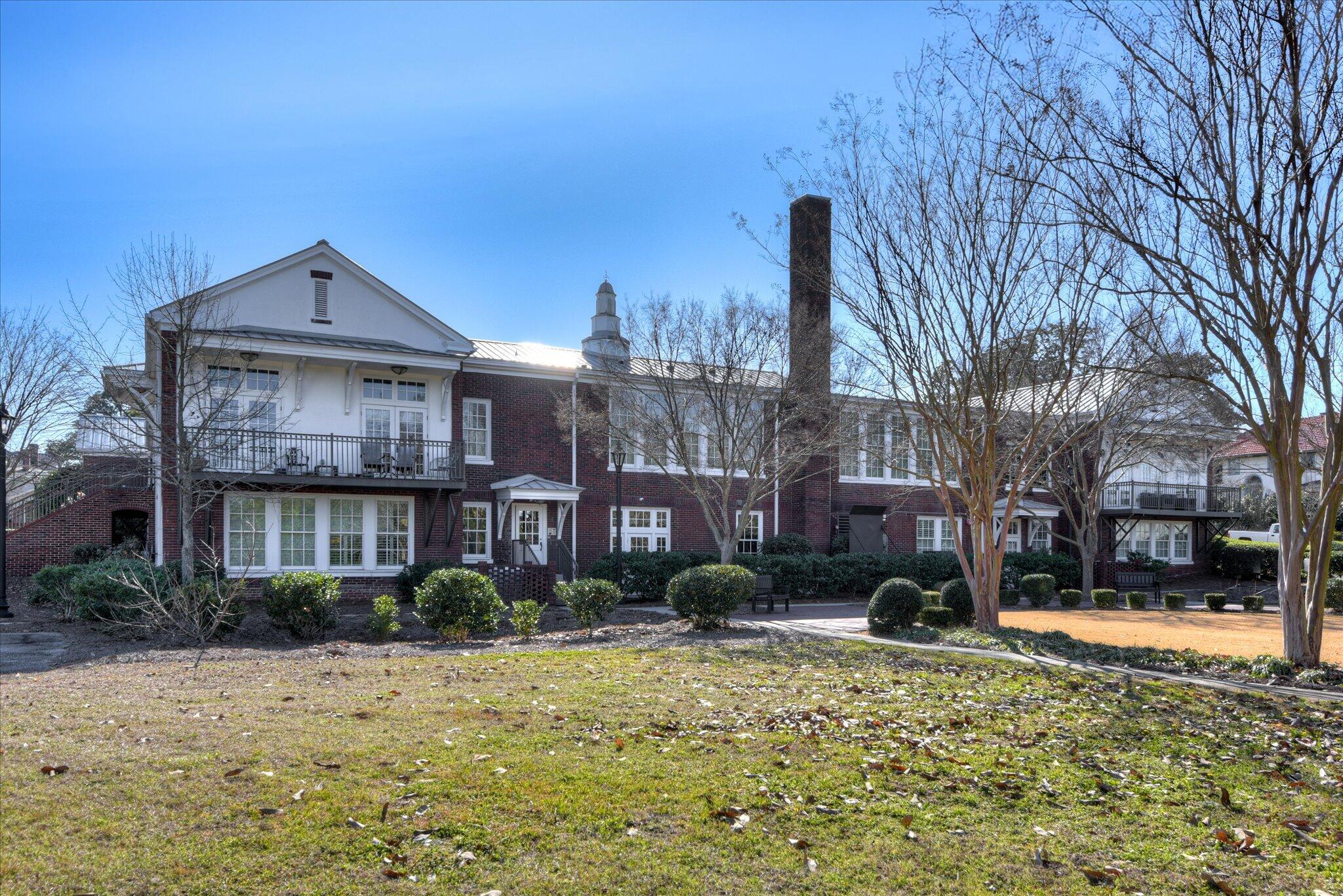 2349 Williams Street 101