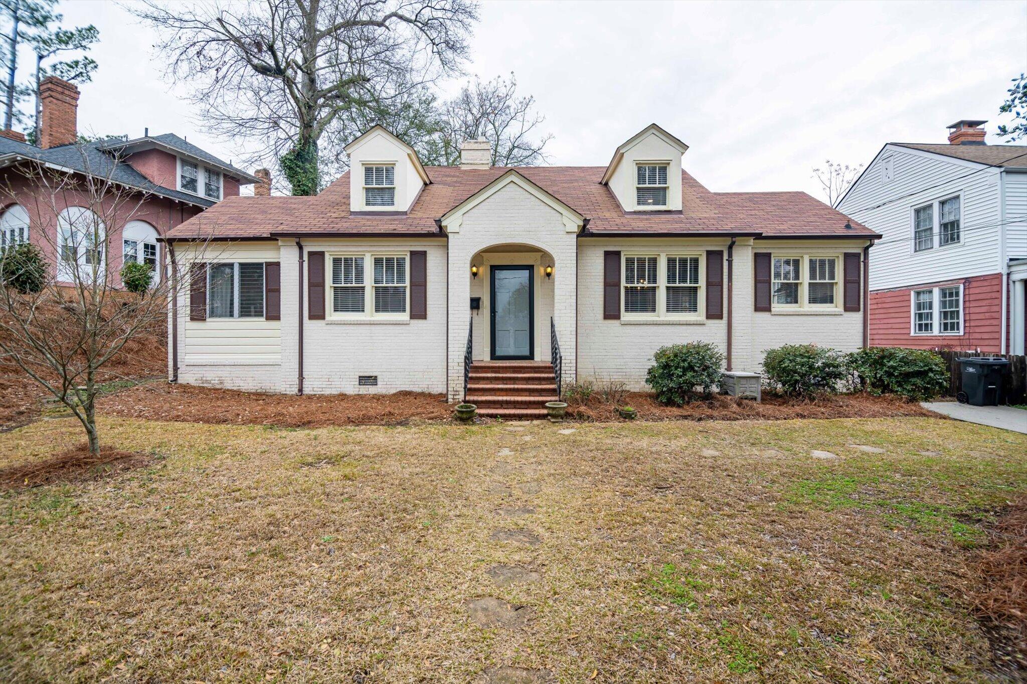 911 Heard Avenue