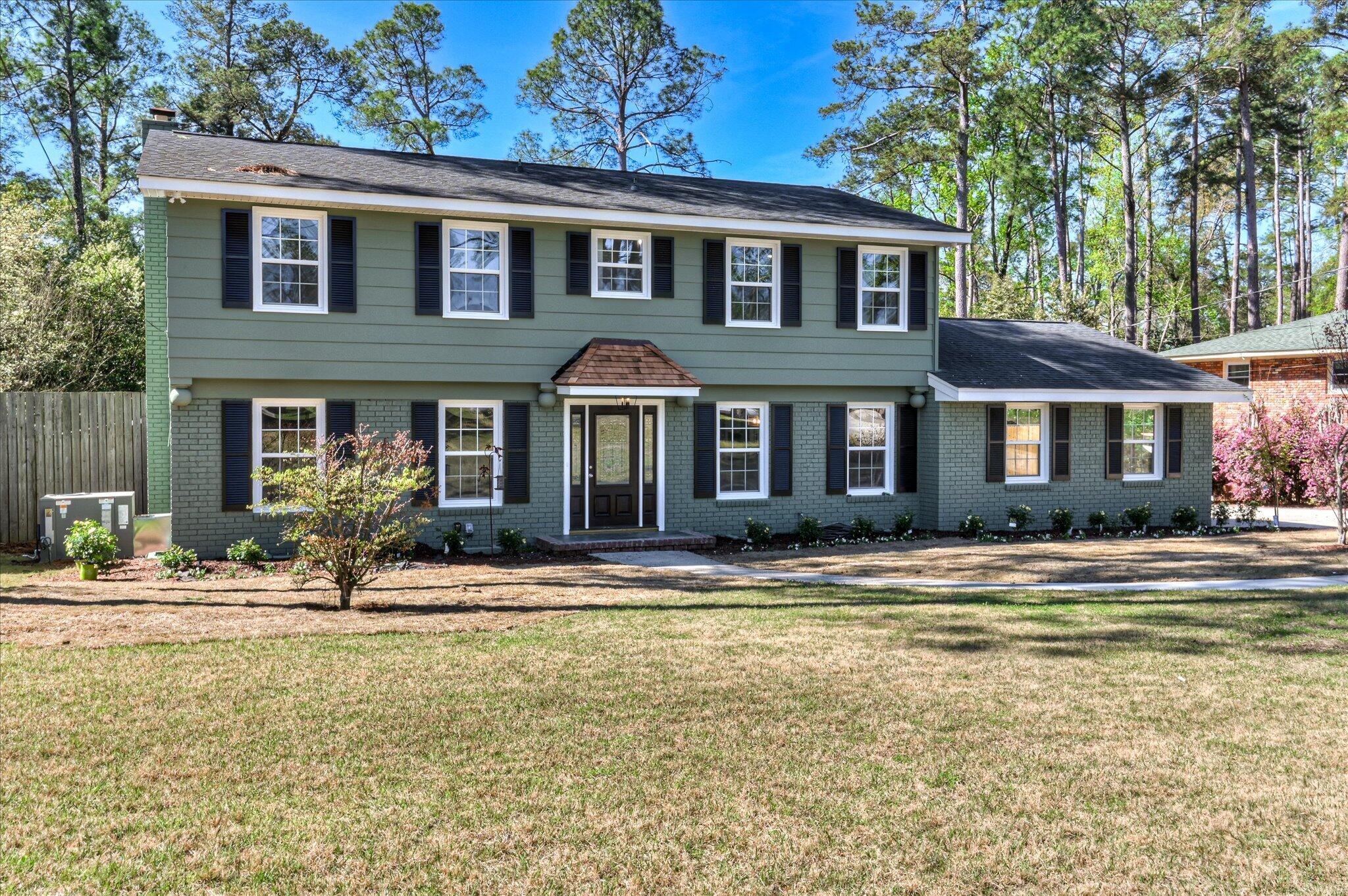 814 Dunbarton Drive