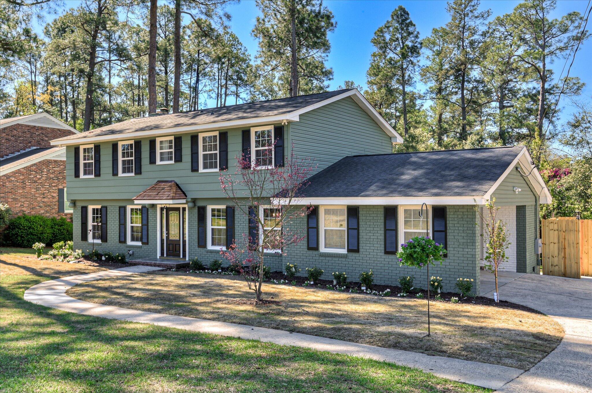 814 Dunbarton Drive