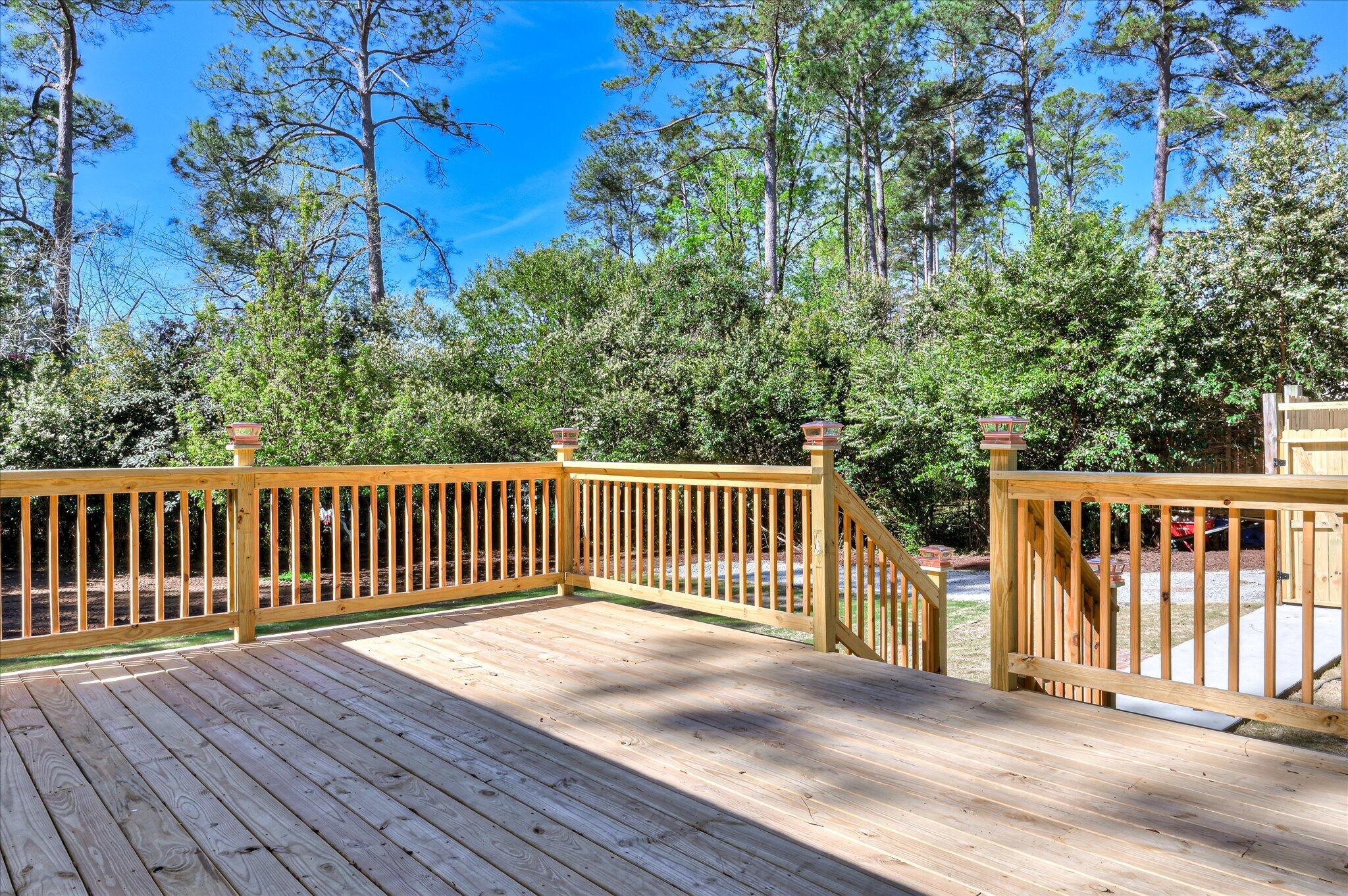 814 Dunbarton Drive