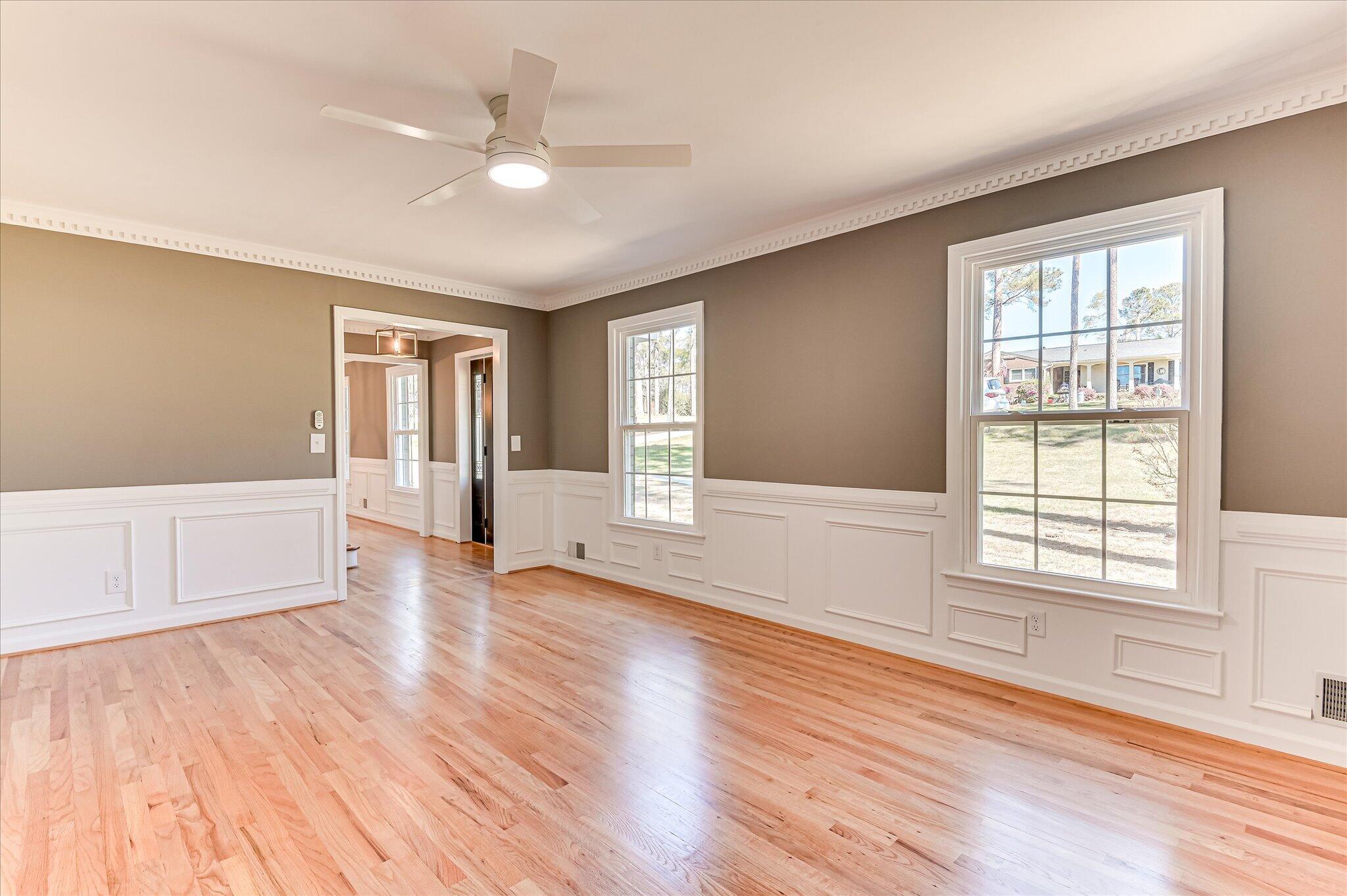 814 Dunbarton Drive