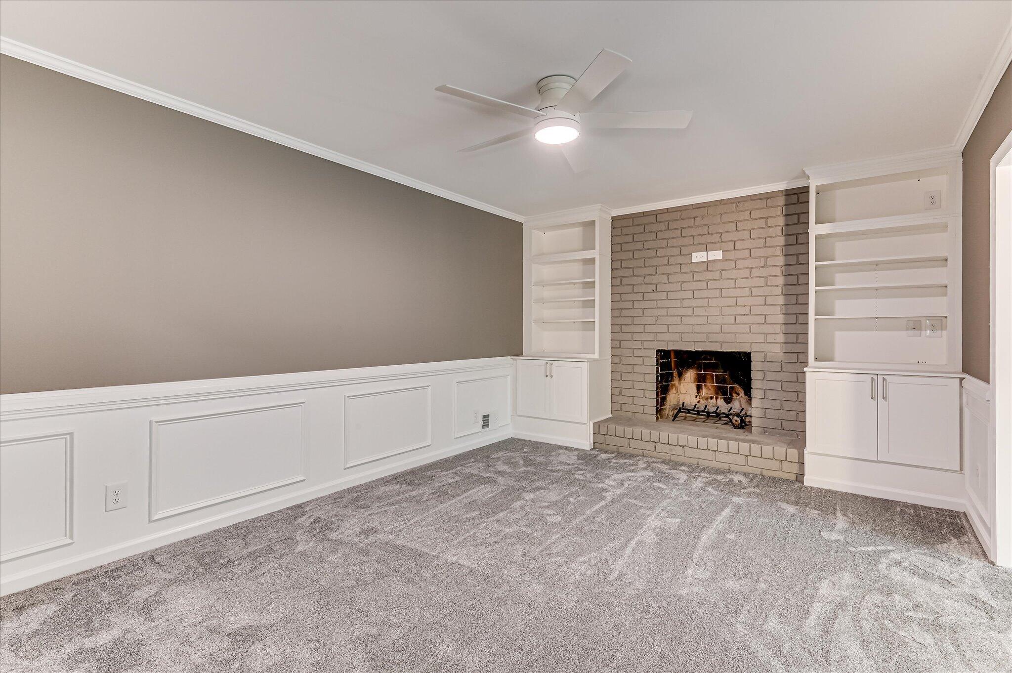 814 Dunbarton Drive