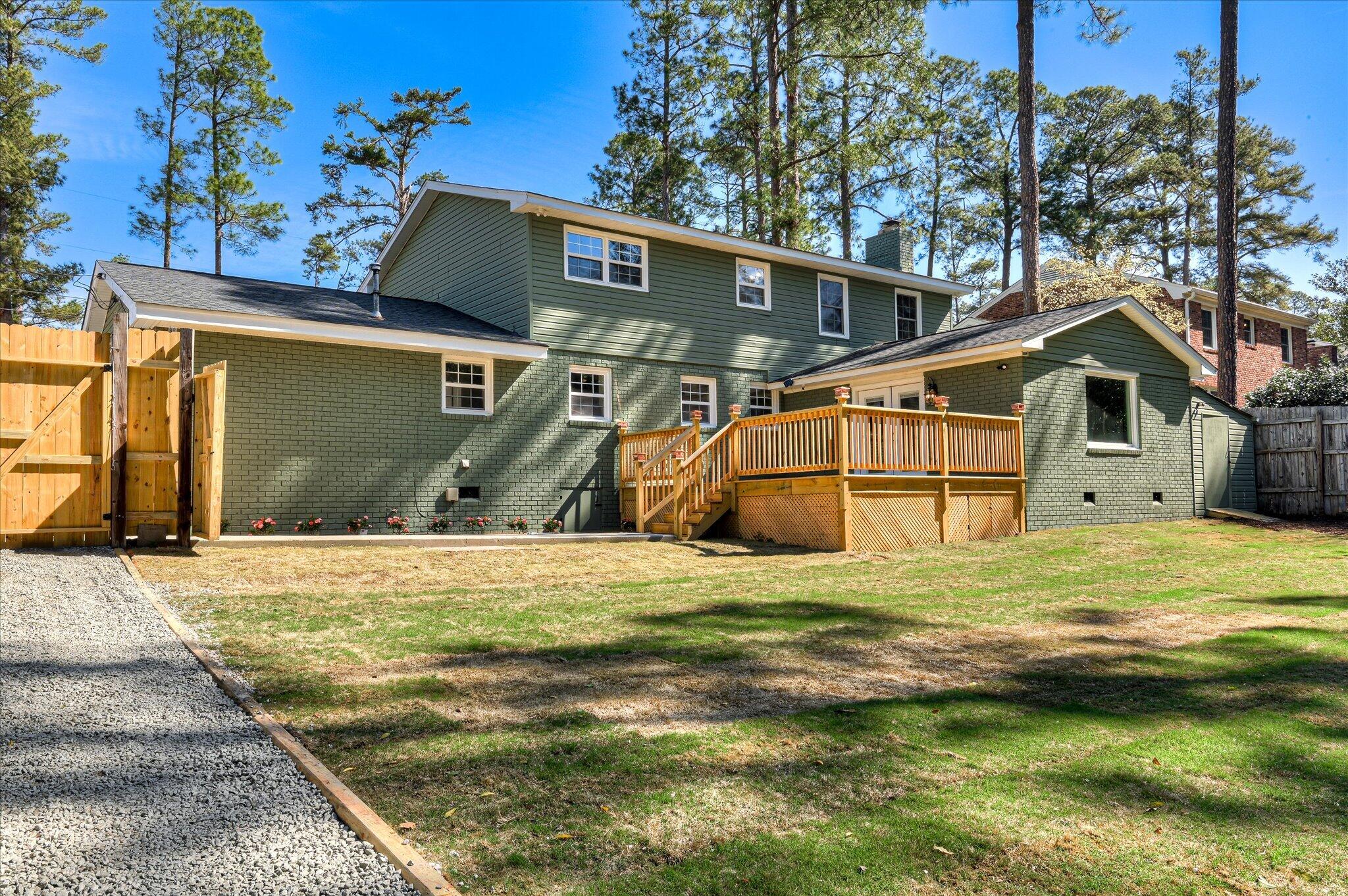 814 Dunbarton Drive