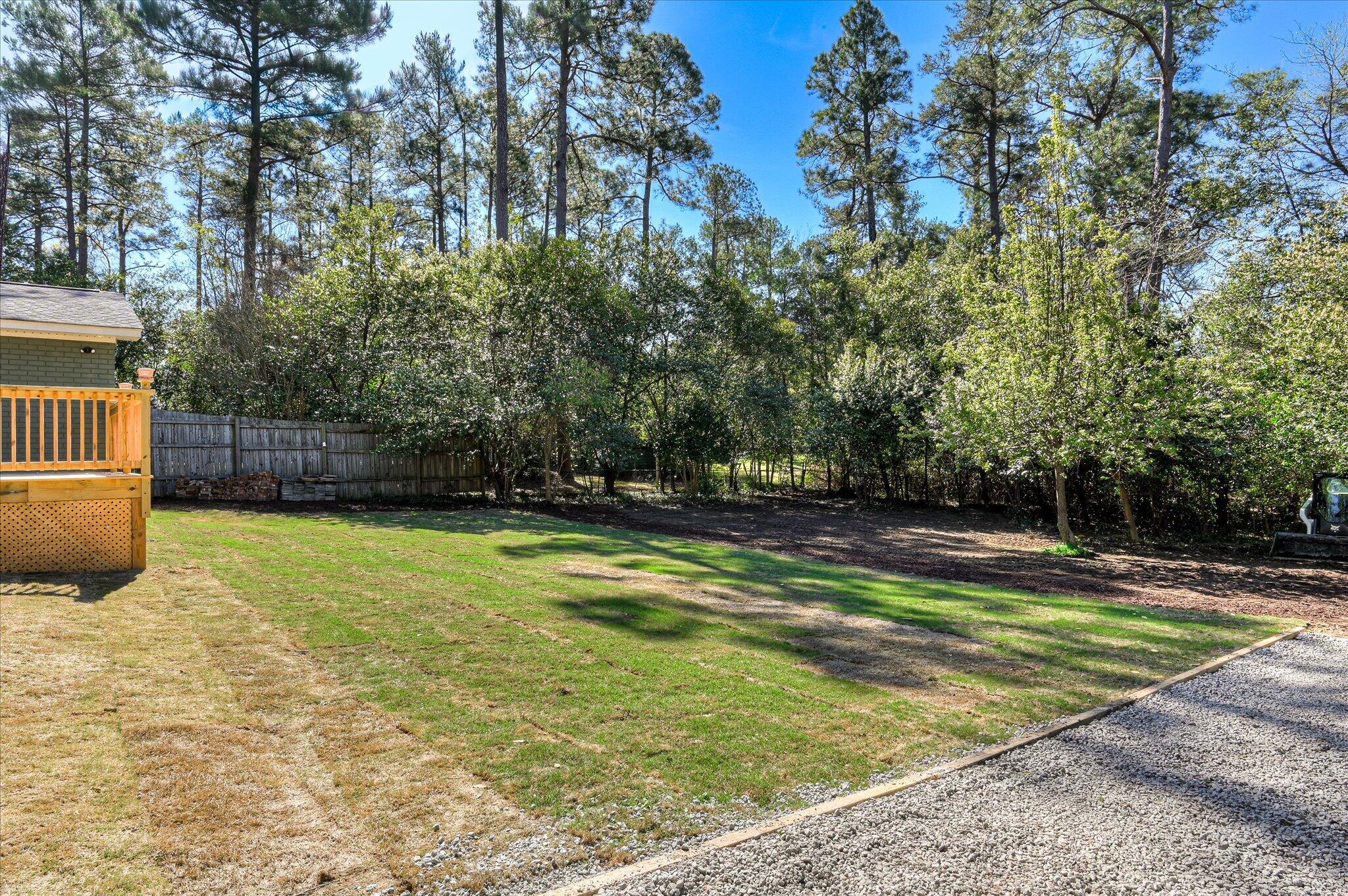 814 Dunbarton Drive
