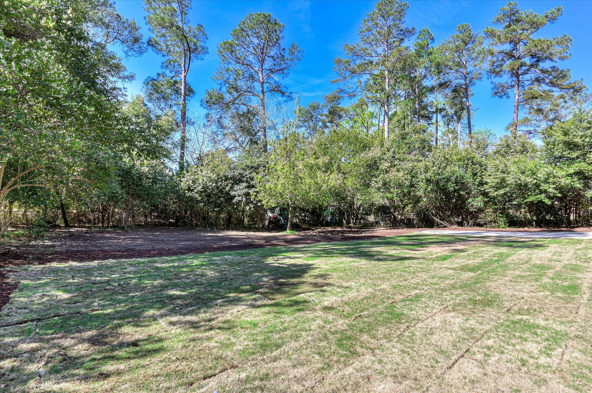 814 Dunbarton Drive