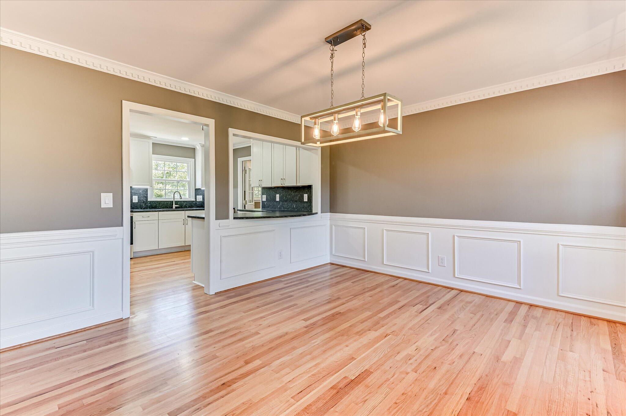 814 Dunbarton Drive