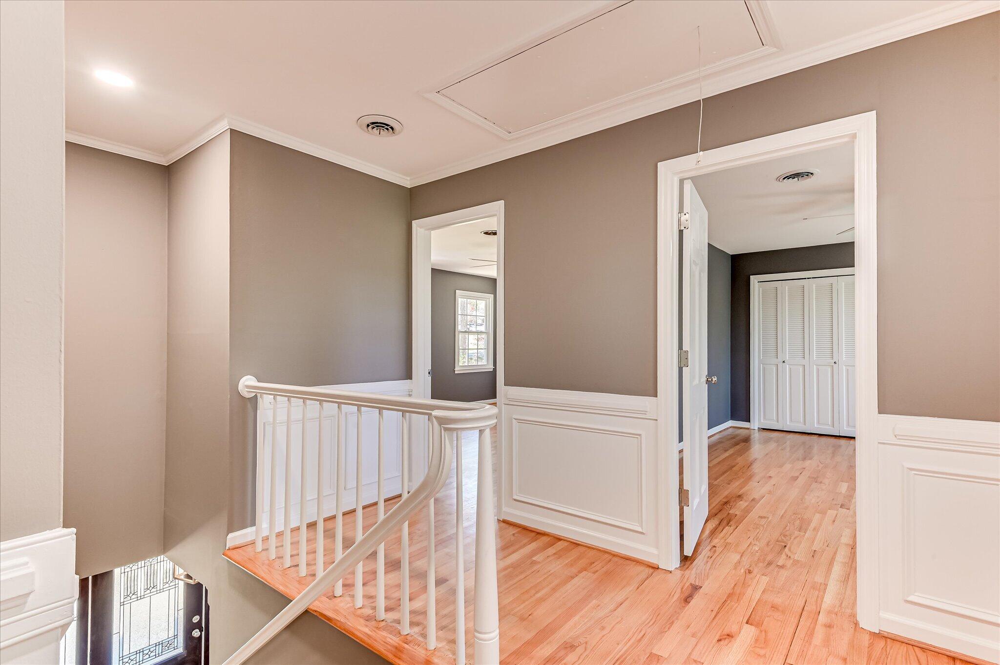 814 Dunbarton Drive