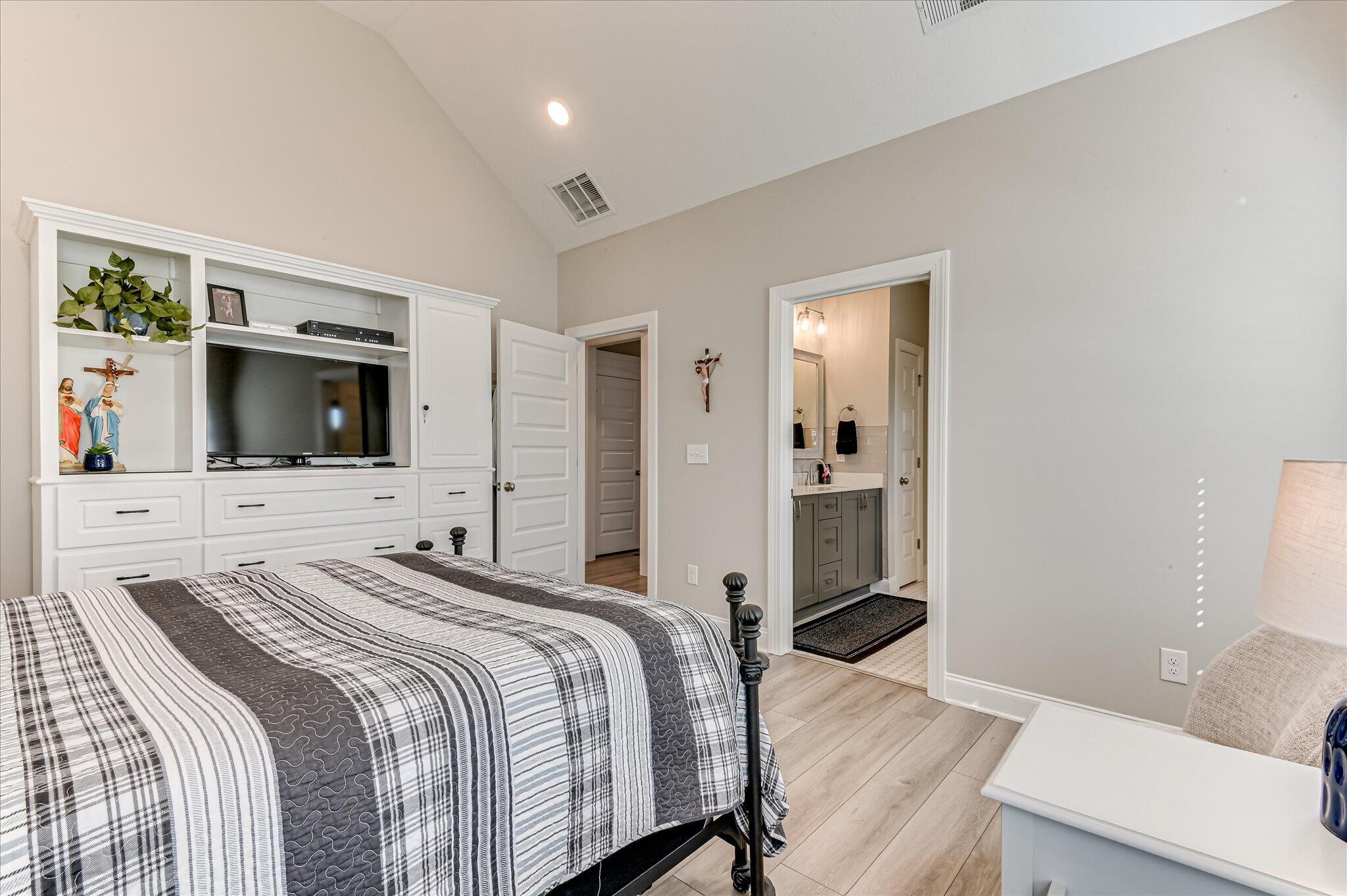 932 Sandpiper Crossing